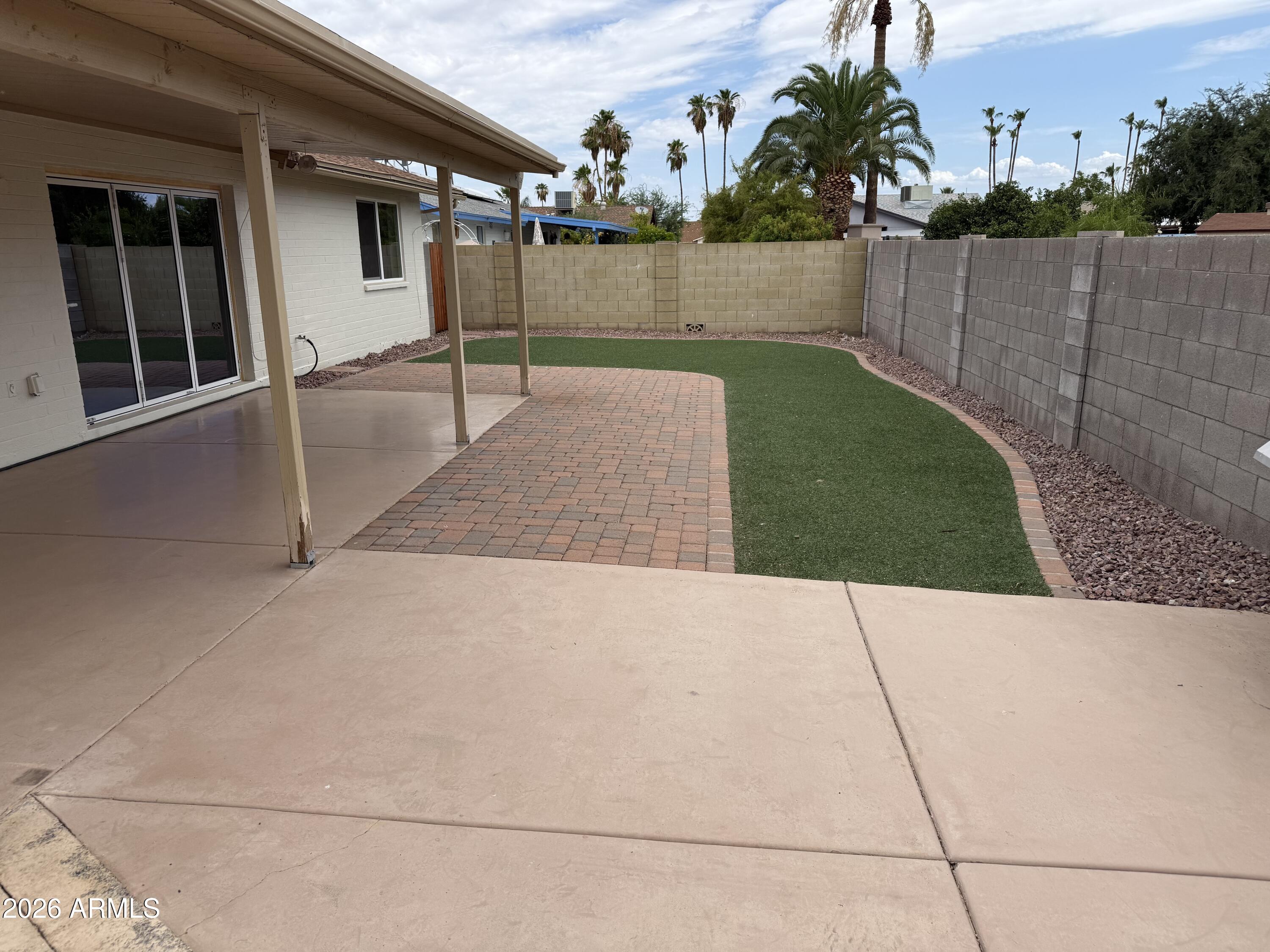 MELROSE PARK PARADISE - Residential