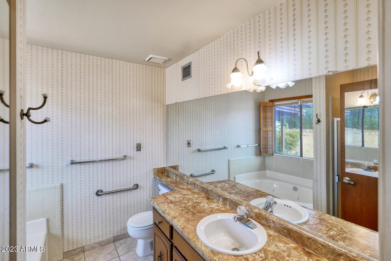 TRACT UNIT 109 - Residential