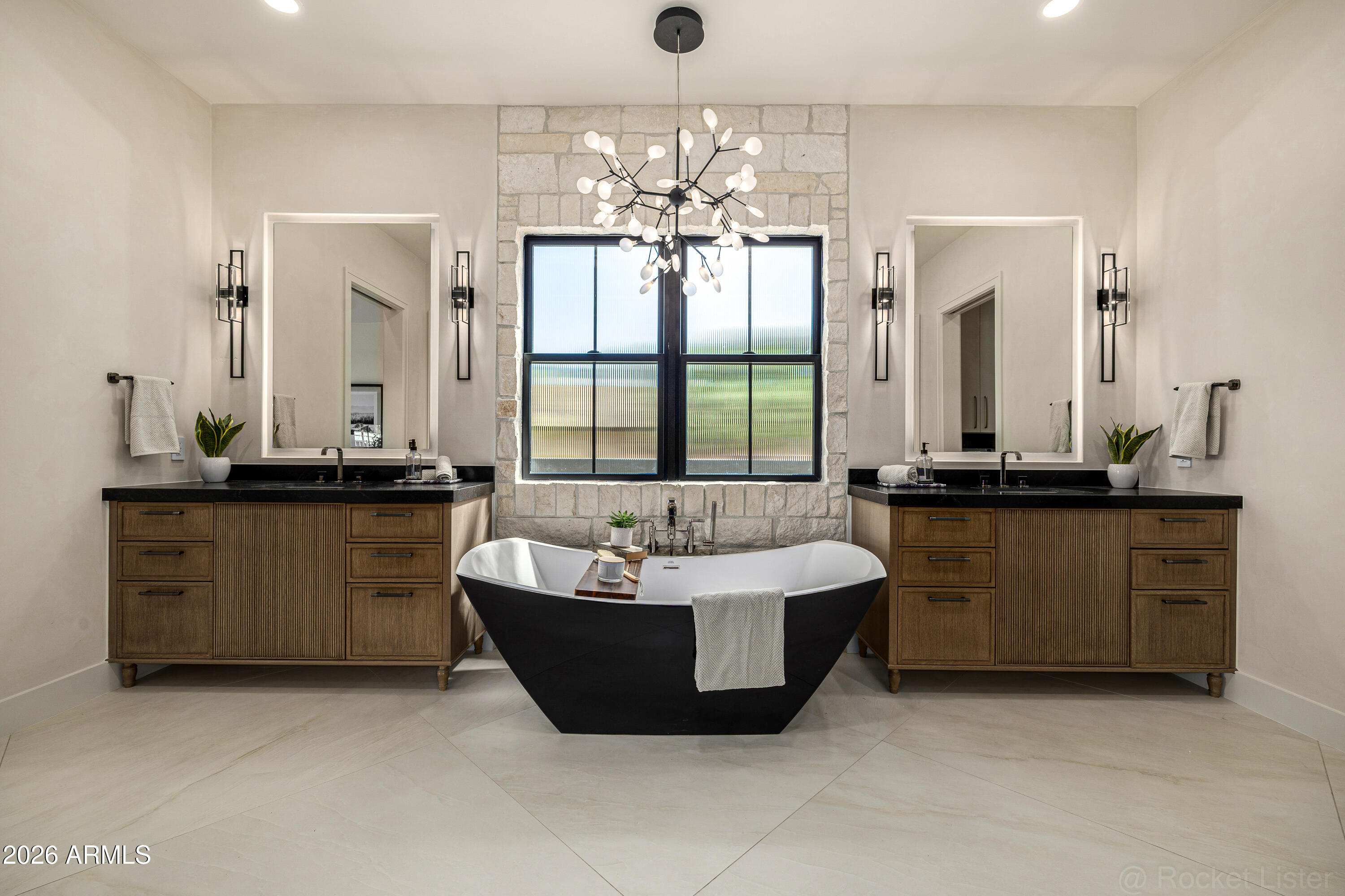 PARADISE VALLEY PALMS UNIT 5 AMD - Residential