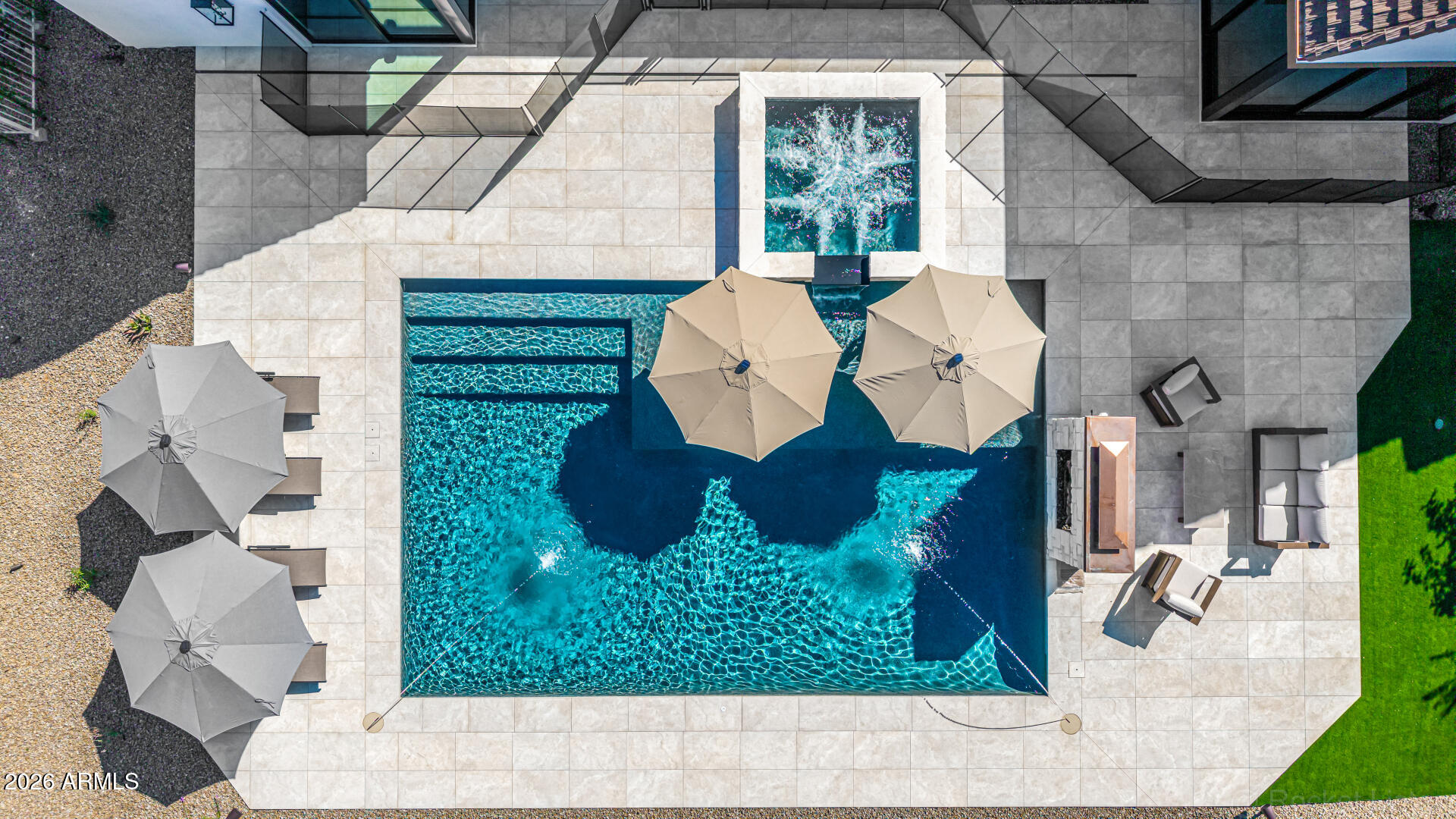PARADISE VALLEY PALMS UNIT 5 AMD - Residential