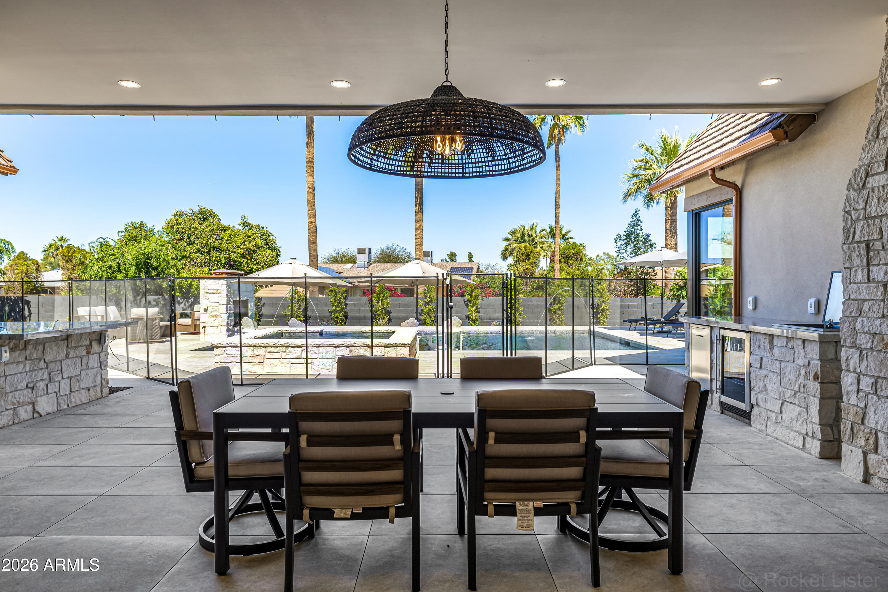 PARADISE VALLEY PALMS UNIT 5 AMD - Residential