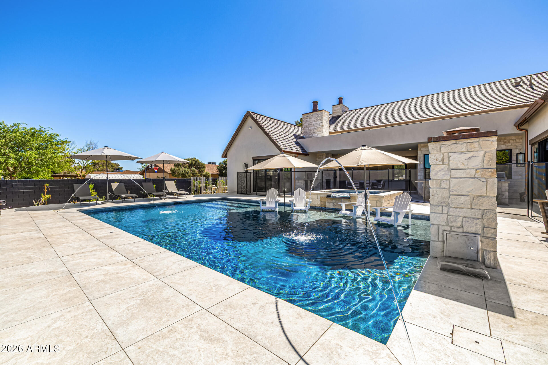 PARADISE VALLEY PALMS UNIT 5 AMD - Residential