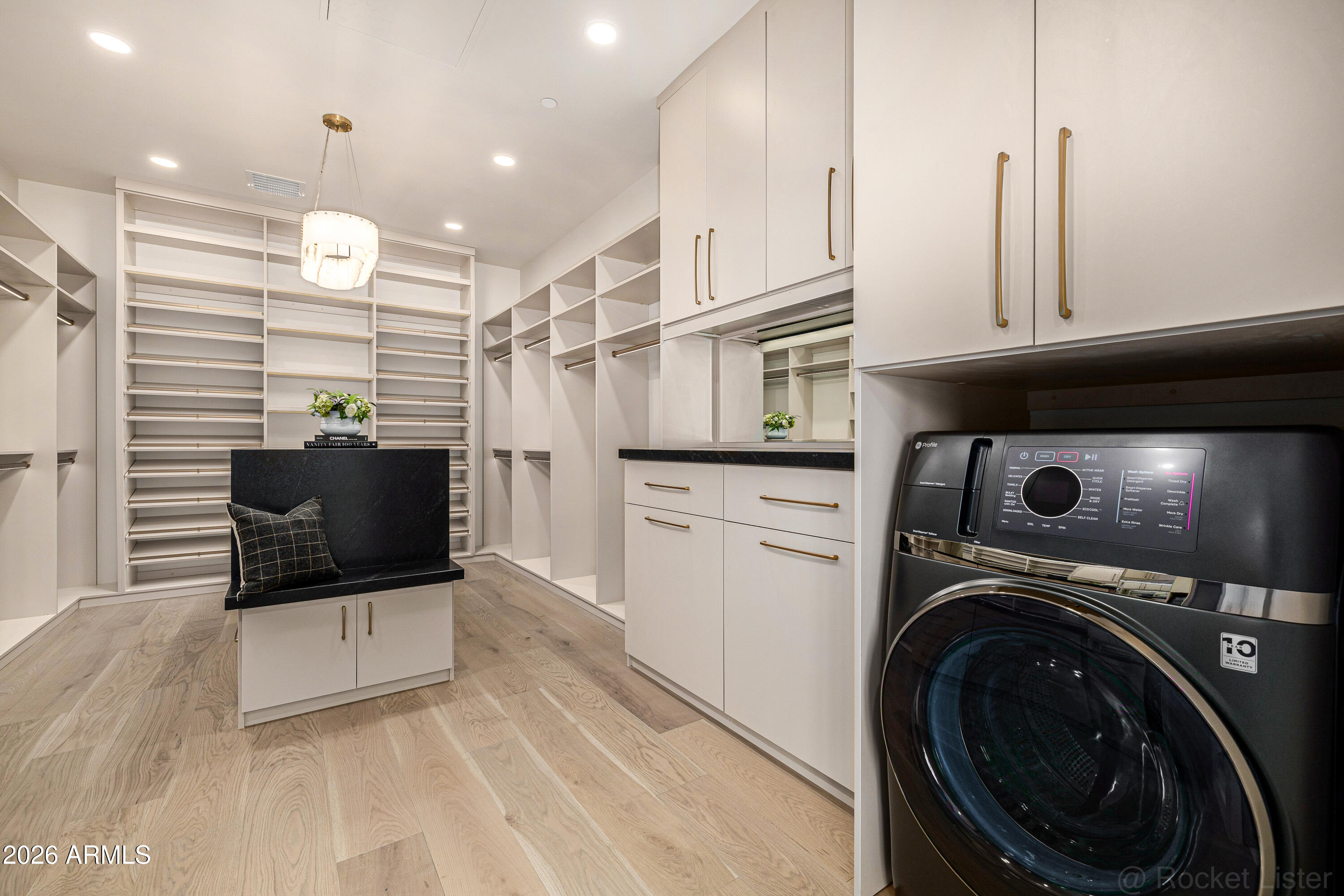 PARADISE VALLEY PALMS UNIT 5 AMD - Residential