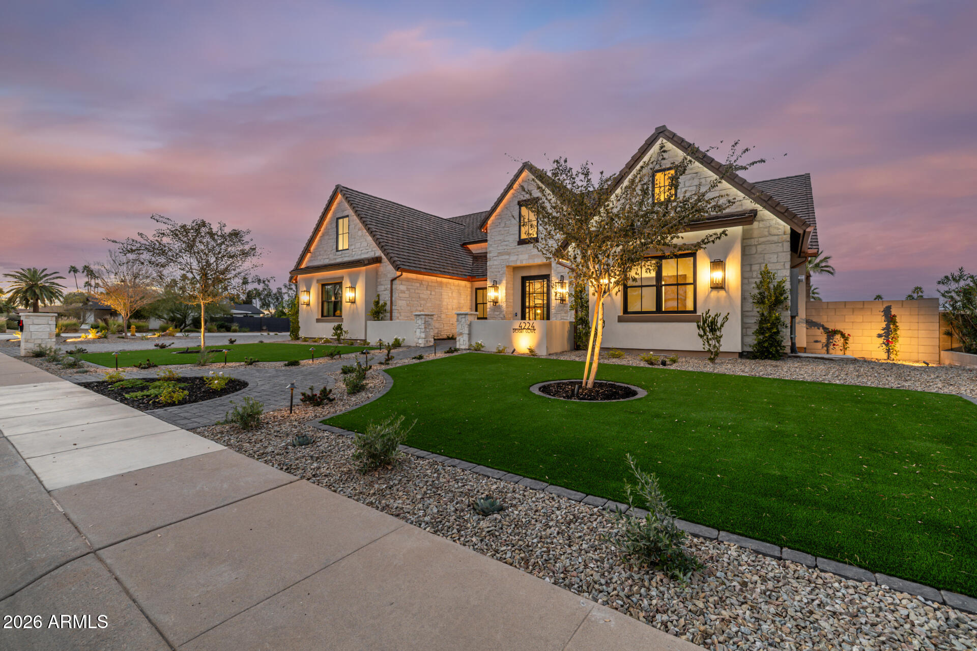 PARADISE VALLEY PALMS UNIT 5 AMD - Residential