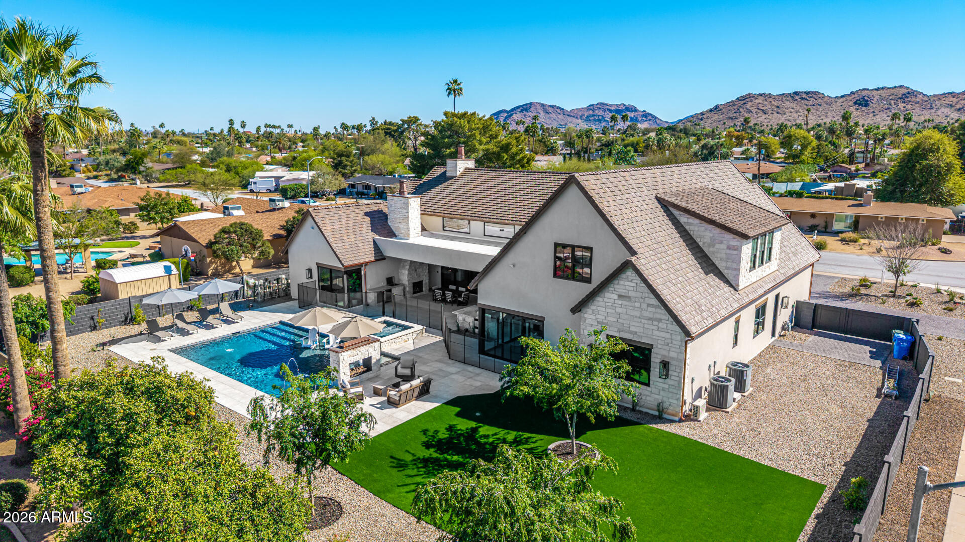 PARADISE VALLEY PALMS UNIT 5 AMD - Residential