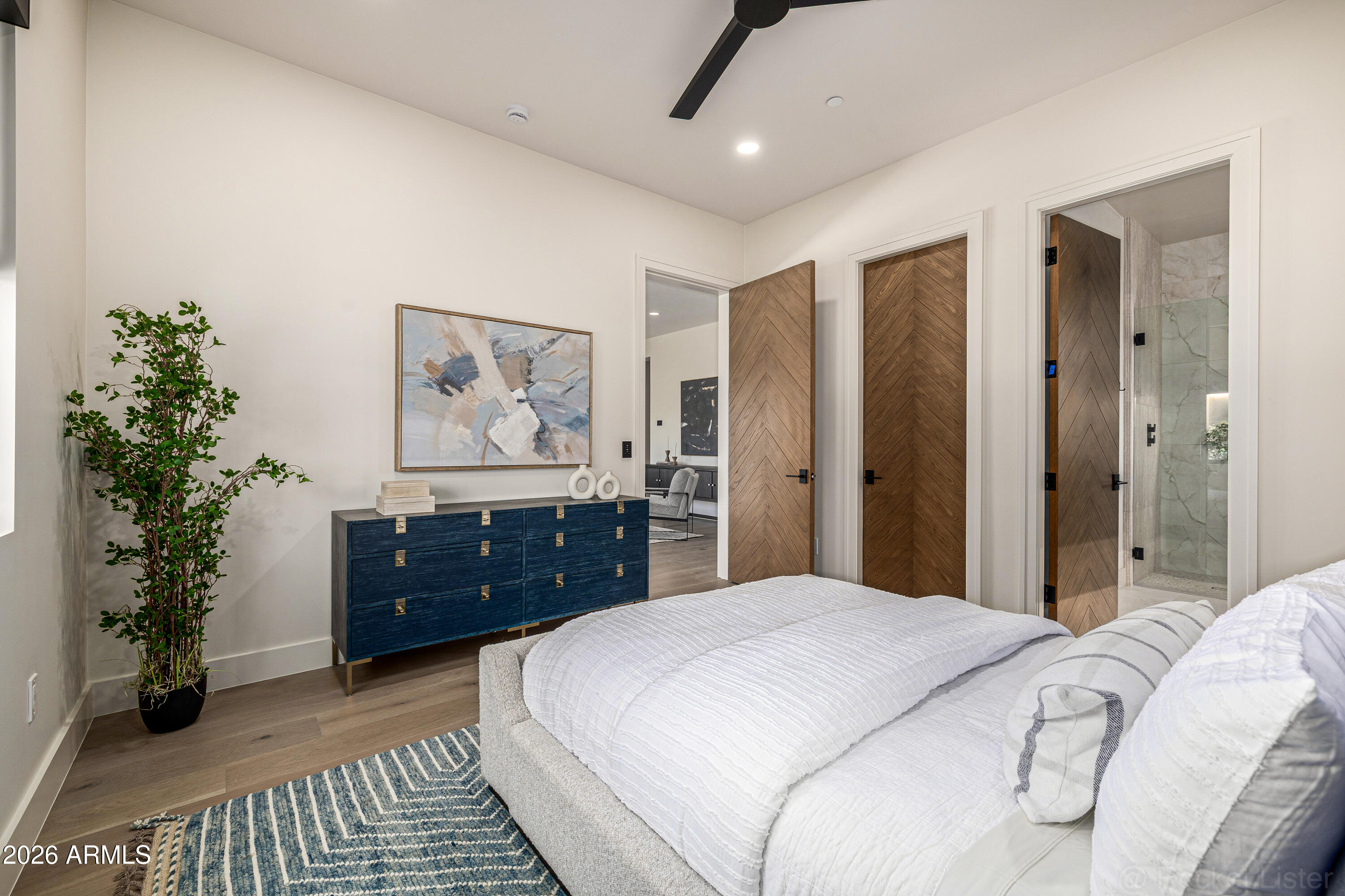 PARADISE VALLEY PALMS UNIT 5 AMD - Residential