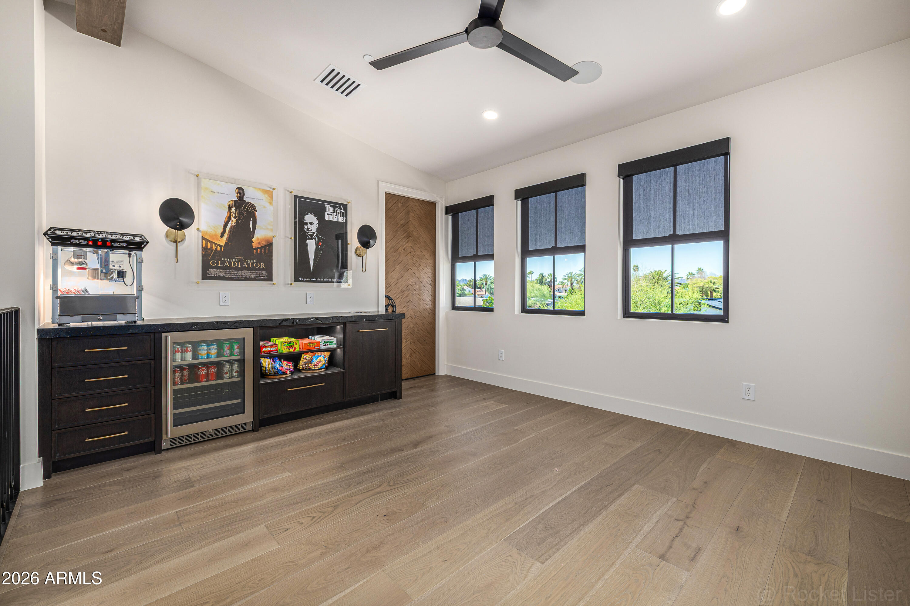 PARADISE VALLEY PALMS UNIT 5 AMD - Residential