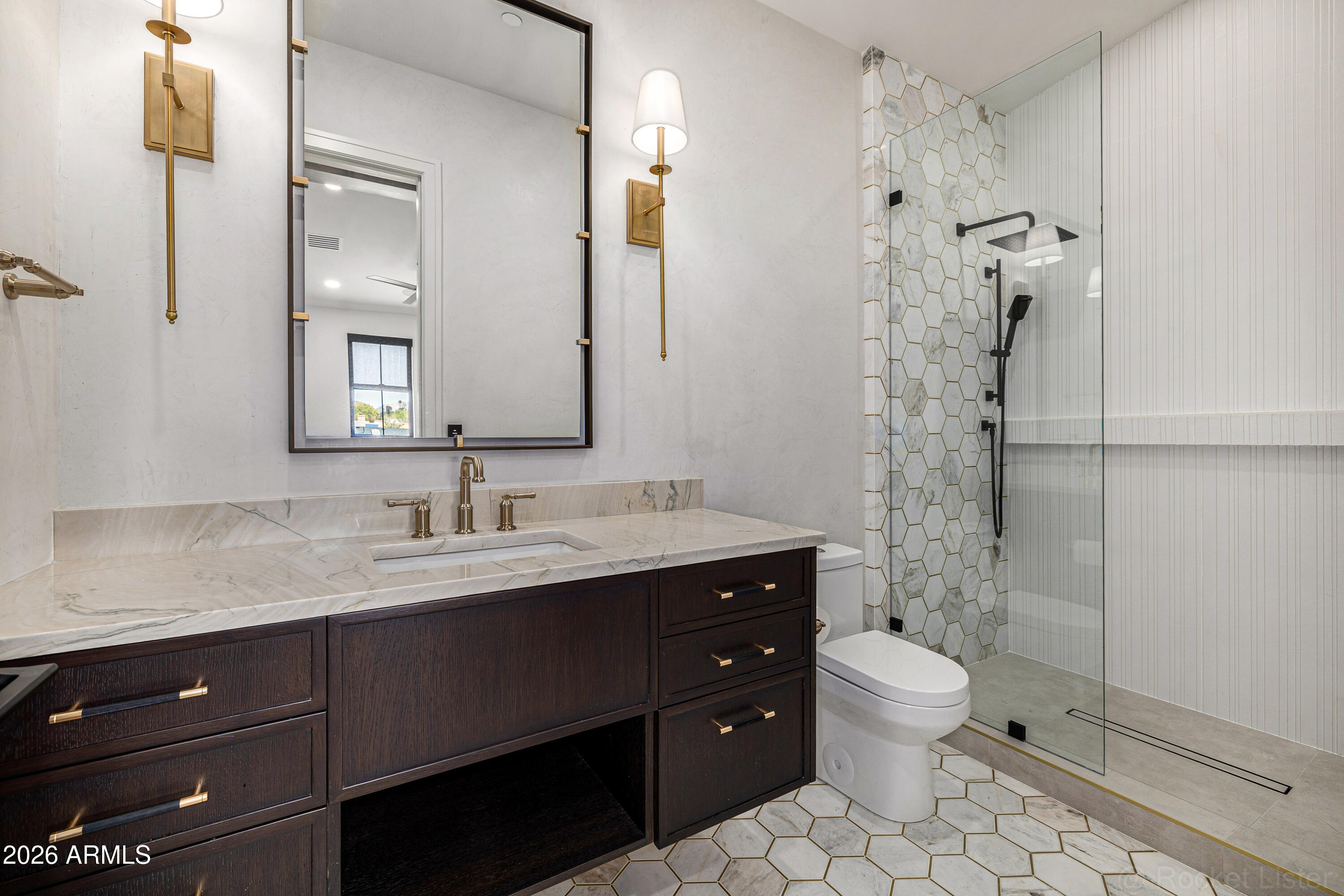 PARADISE VALLEY PALMS UNIT 5 AMD - Residential