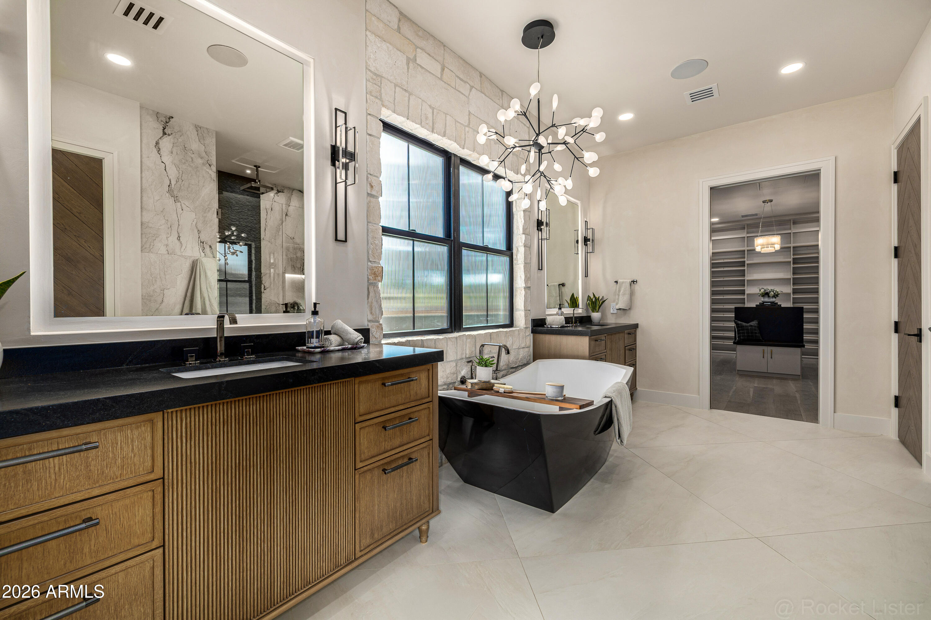 PARADISE VALLEY PALMS UNIT 5 AMD - Residential