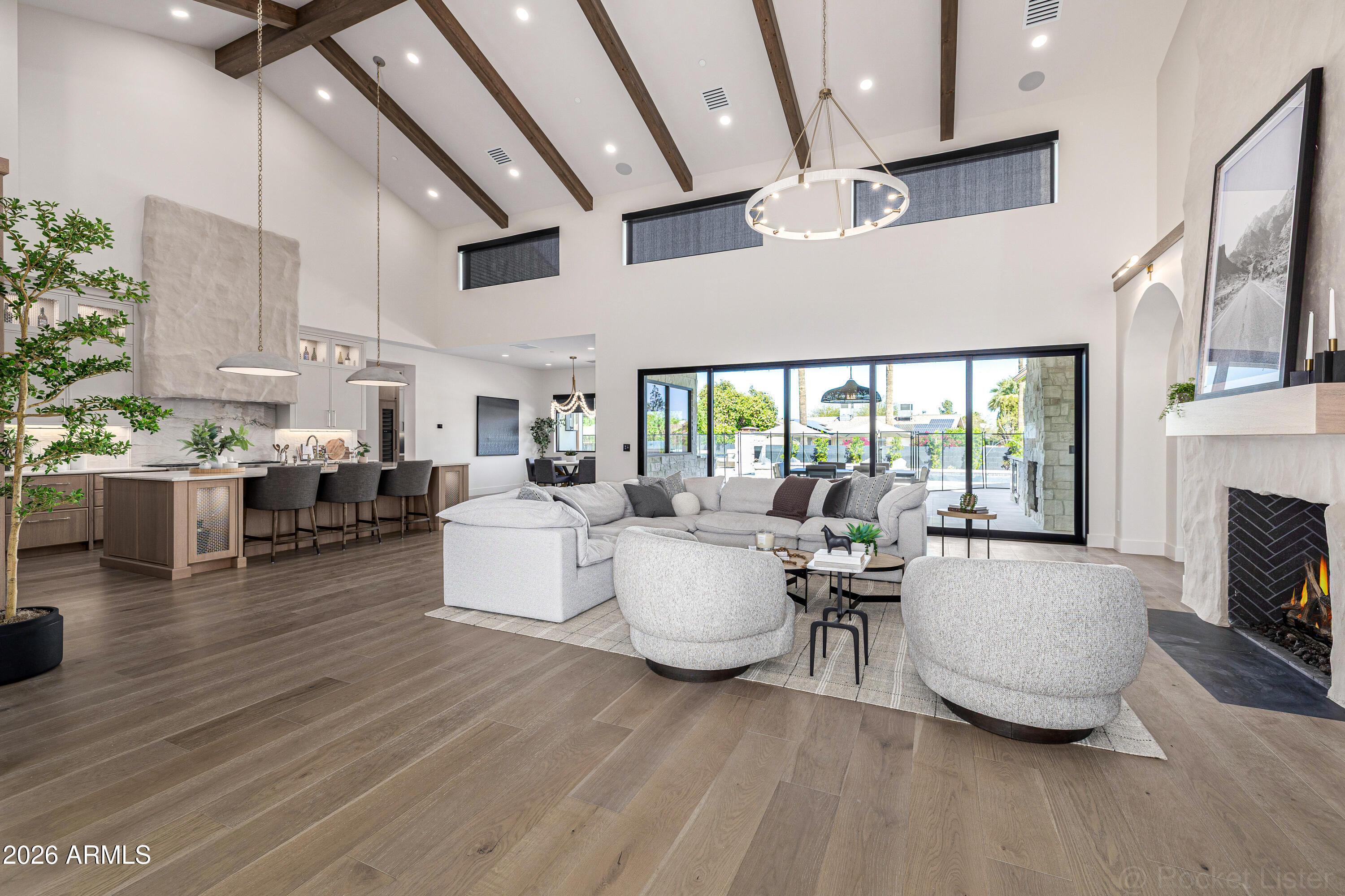 PARADISE VALLEY PALMS UNIT 5 AMD - Residential