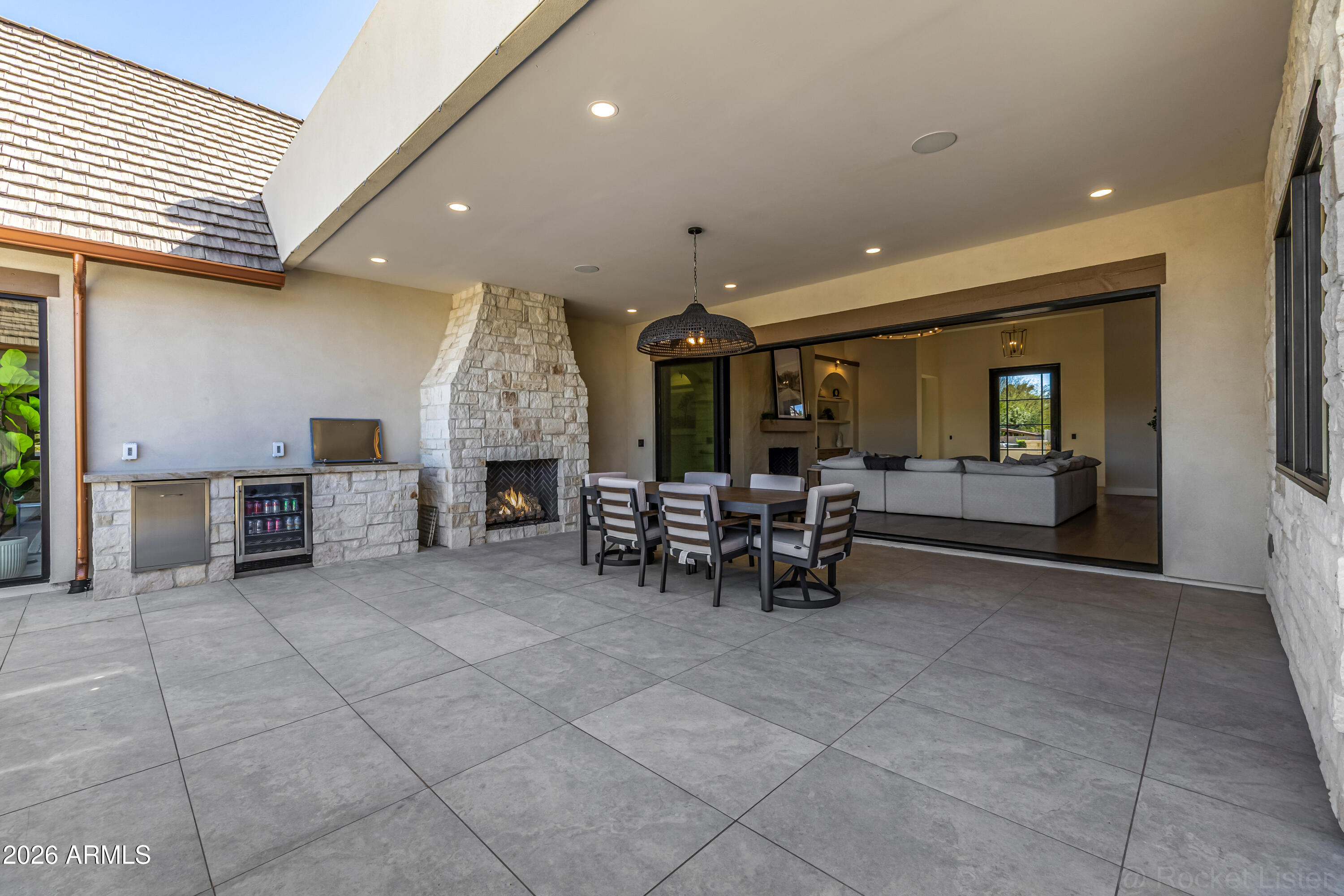 PARADISE VALLEY PALMS UNIT 5 AMD - Residential