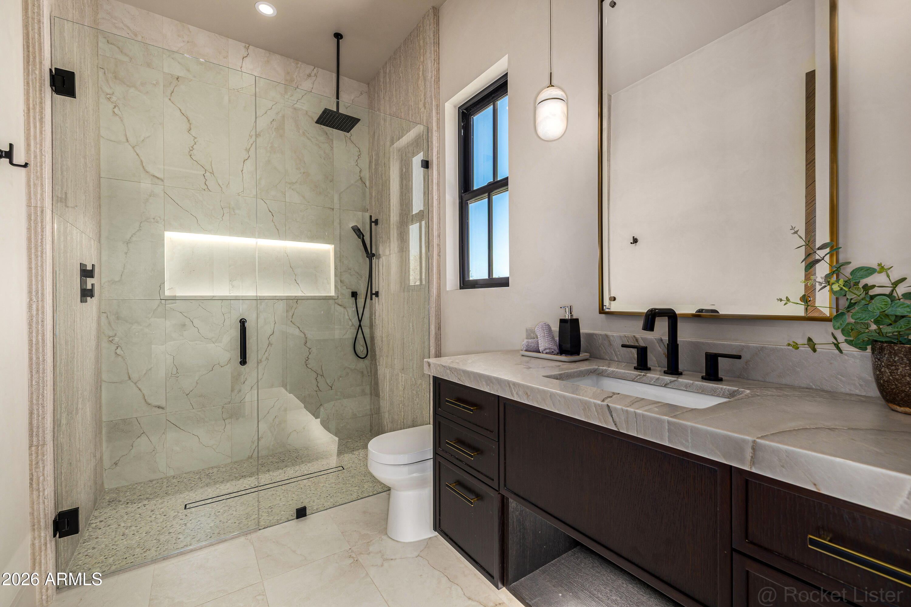 PARADISE VALLEY PALMS UNIT 5 AMD - Residential