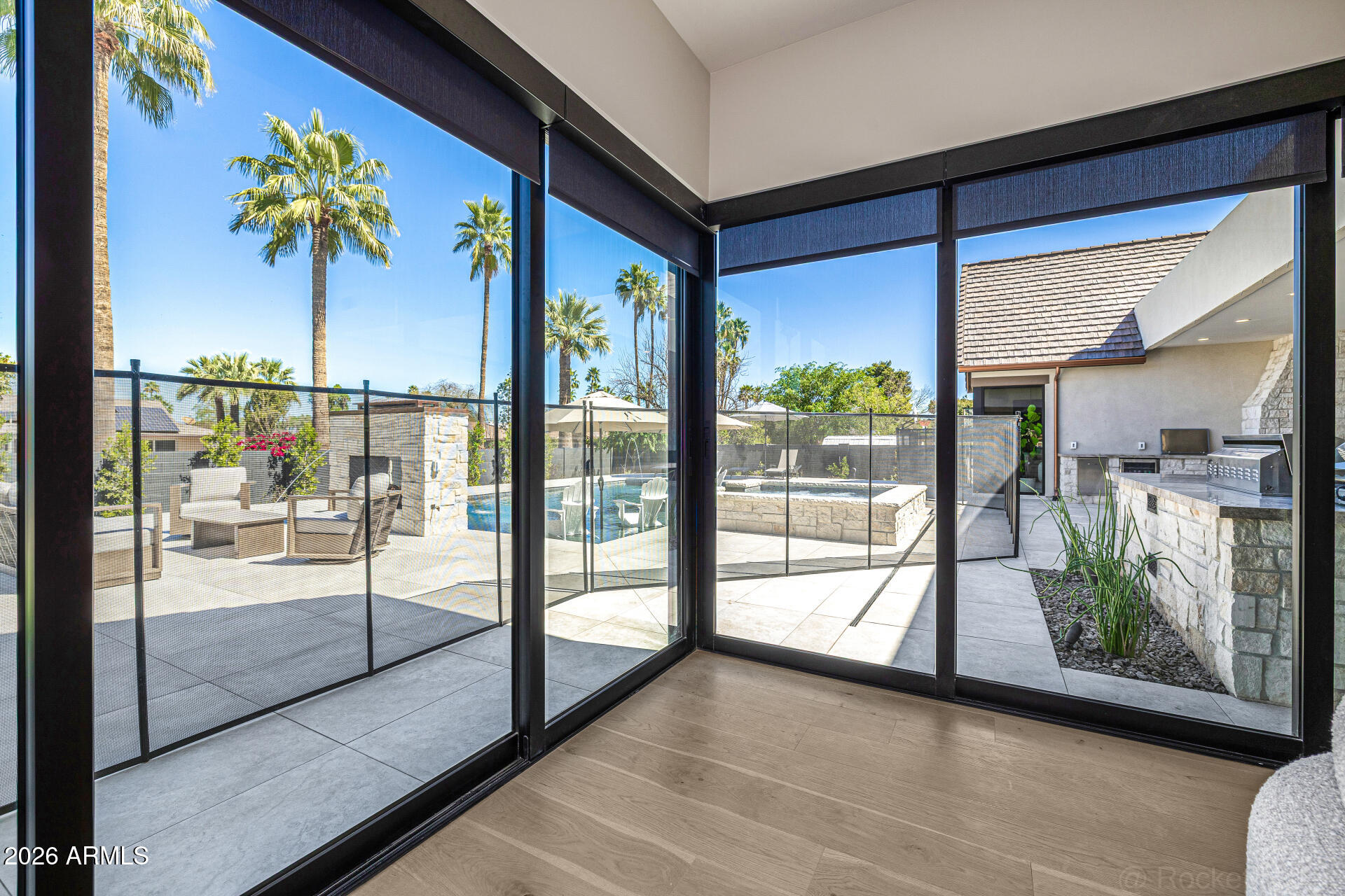PARADISE VALLEY PALMS UNIT 5 AMD - Residential