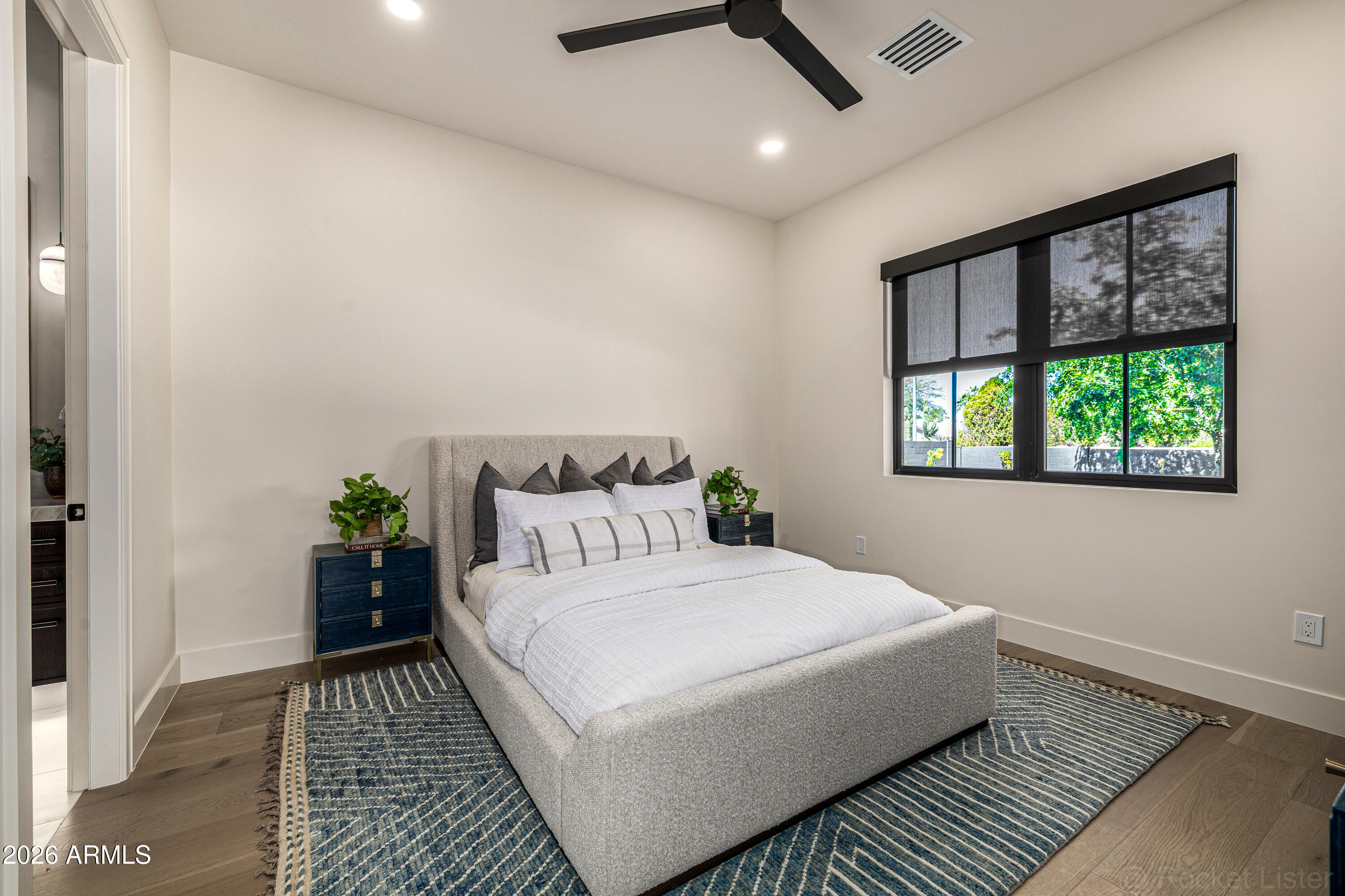 PARADISE VALLEY PALMS UNIT 5 AMD - Residential