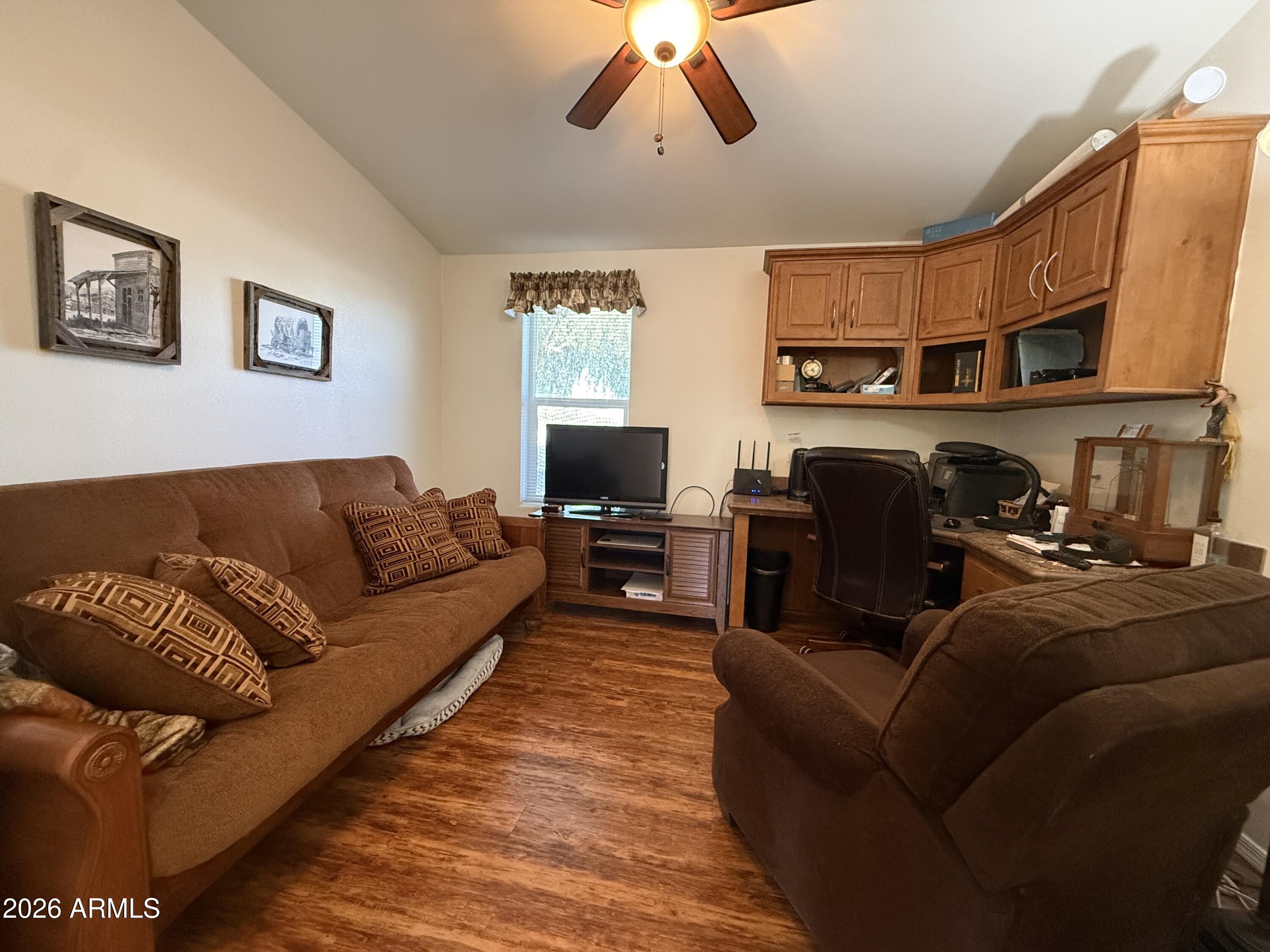 ESCAPEES AT NORTH RANCH - Residential