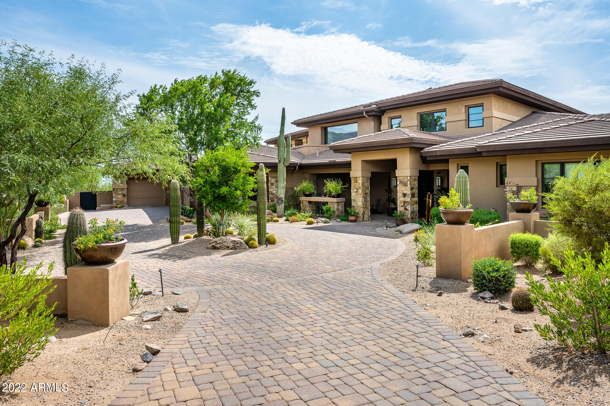 DC RANCH - Residential