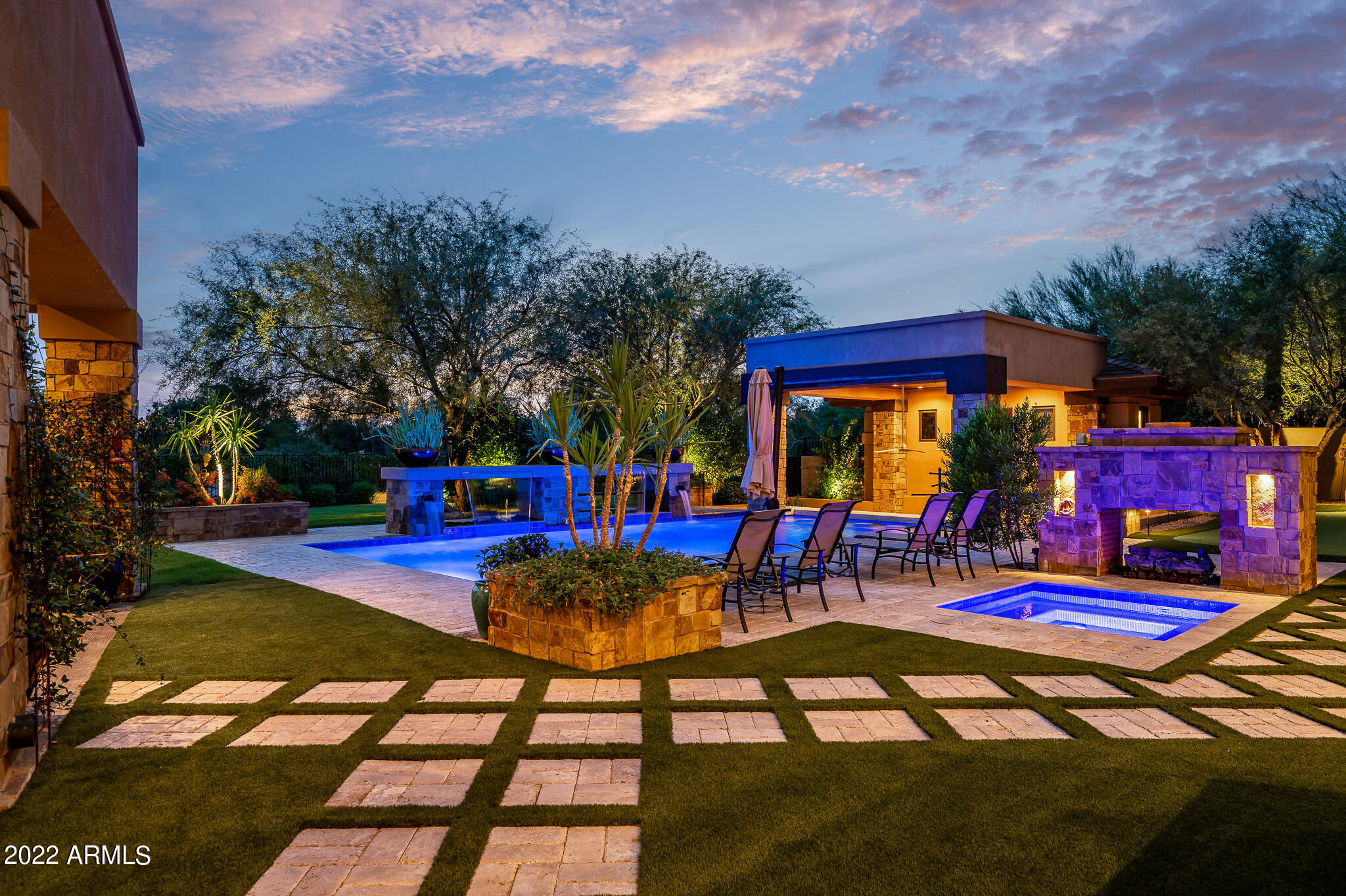 DC RANCH - Residential