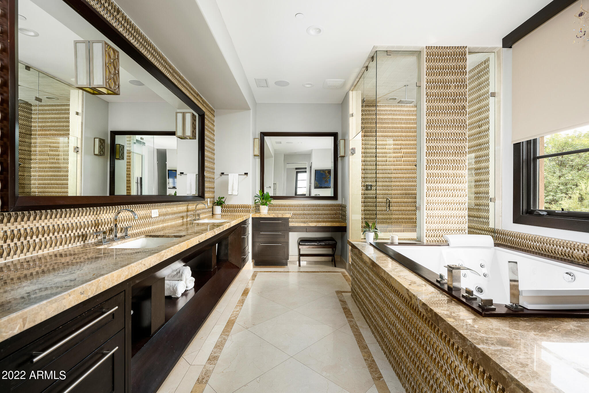 DC RANCH - Residential