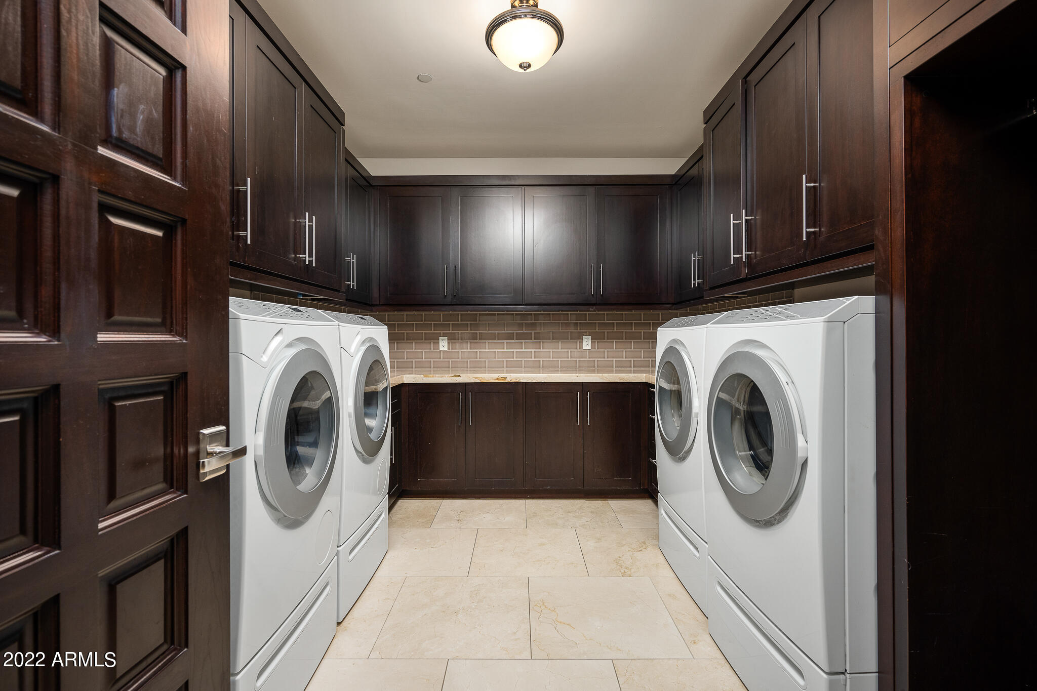 DC RANCH - Residential