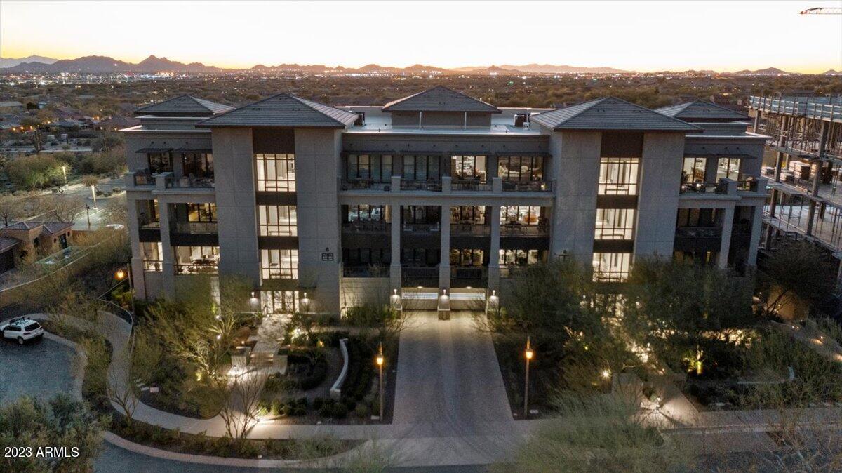 Sterling at Silverleaf Condominium - Residential