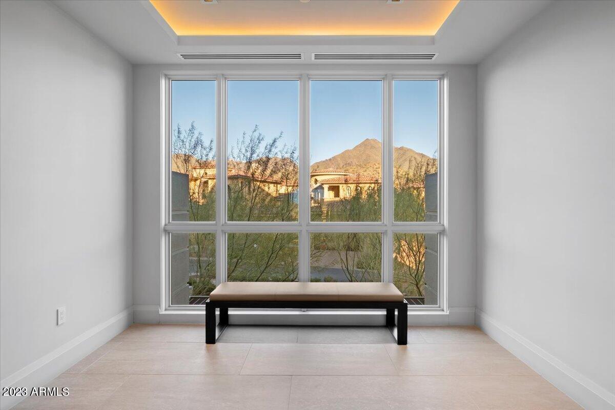 Sterling at Silverleaf Condominium - Residential
