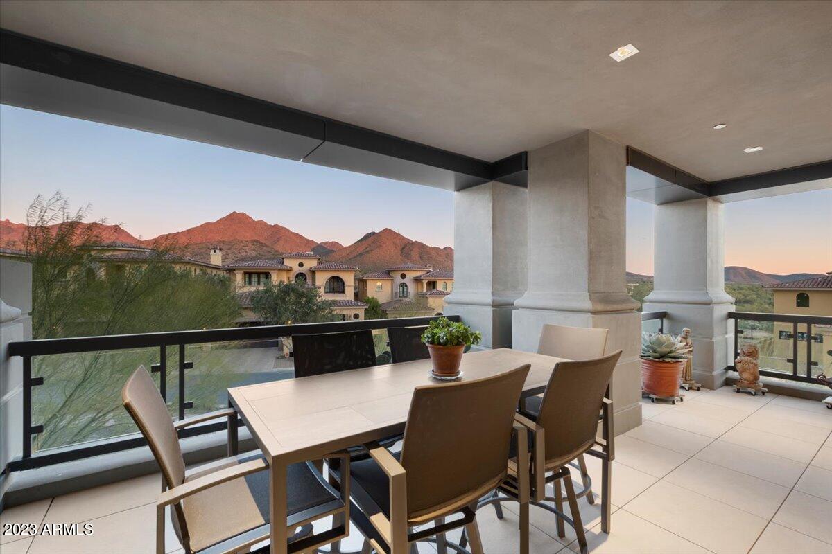 Sterling at Silverleaf Condominium - Residential