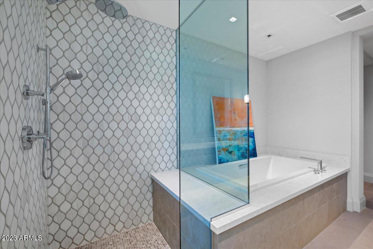 Sterling at Silverleaf Condominium - Residential