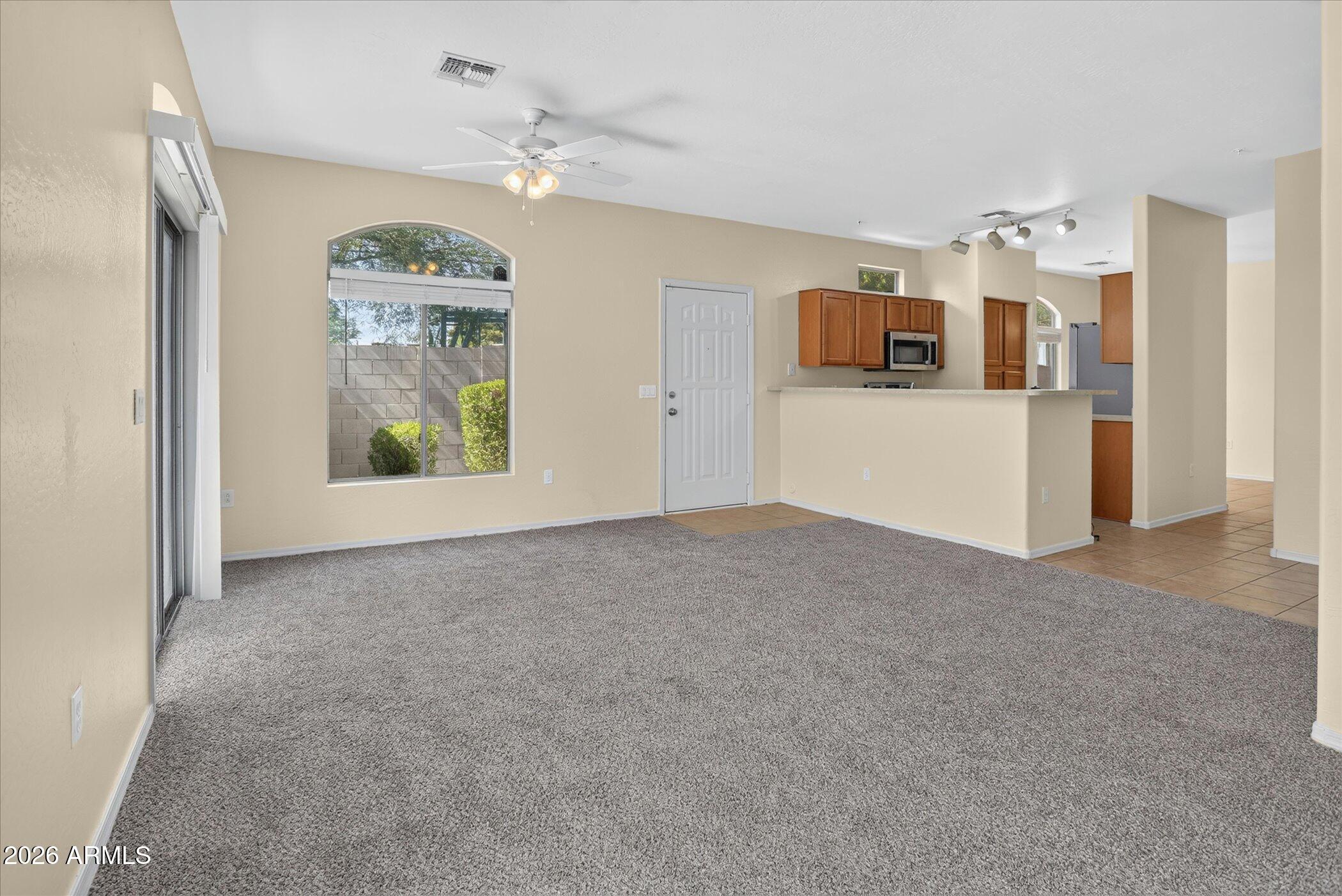 TRE BELLAVIA CONDOMINIUM - Residential