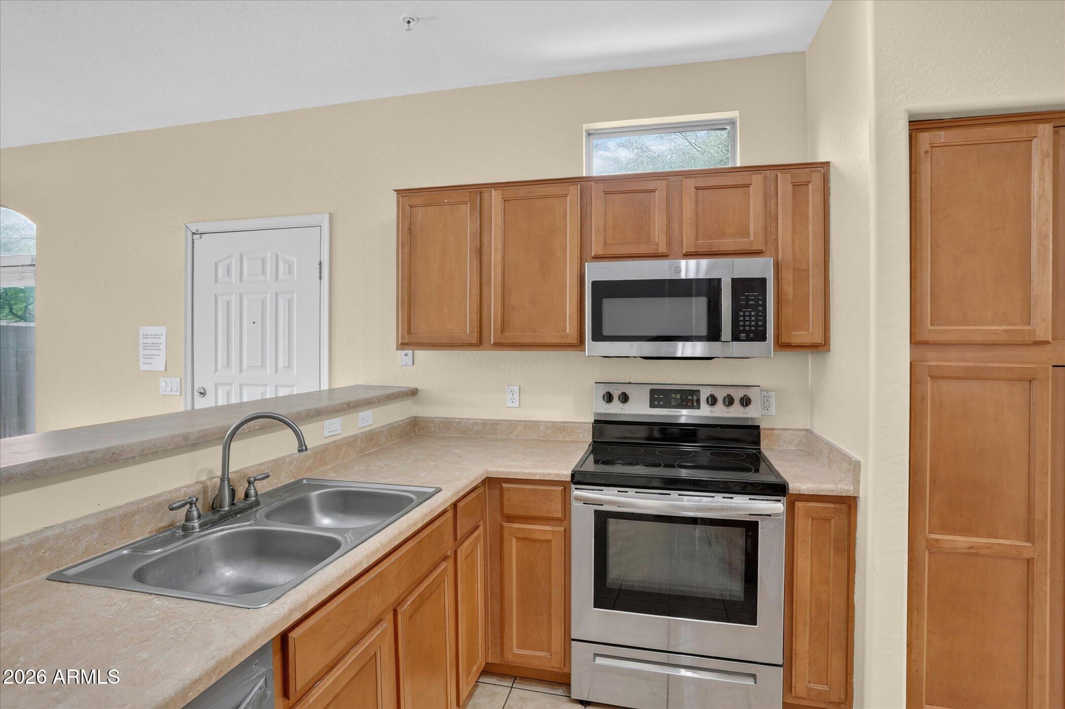 TRE BELLAVIA CONDOMINIUM - Residential