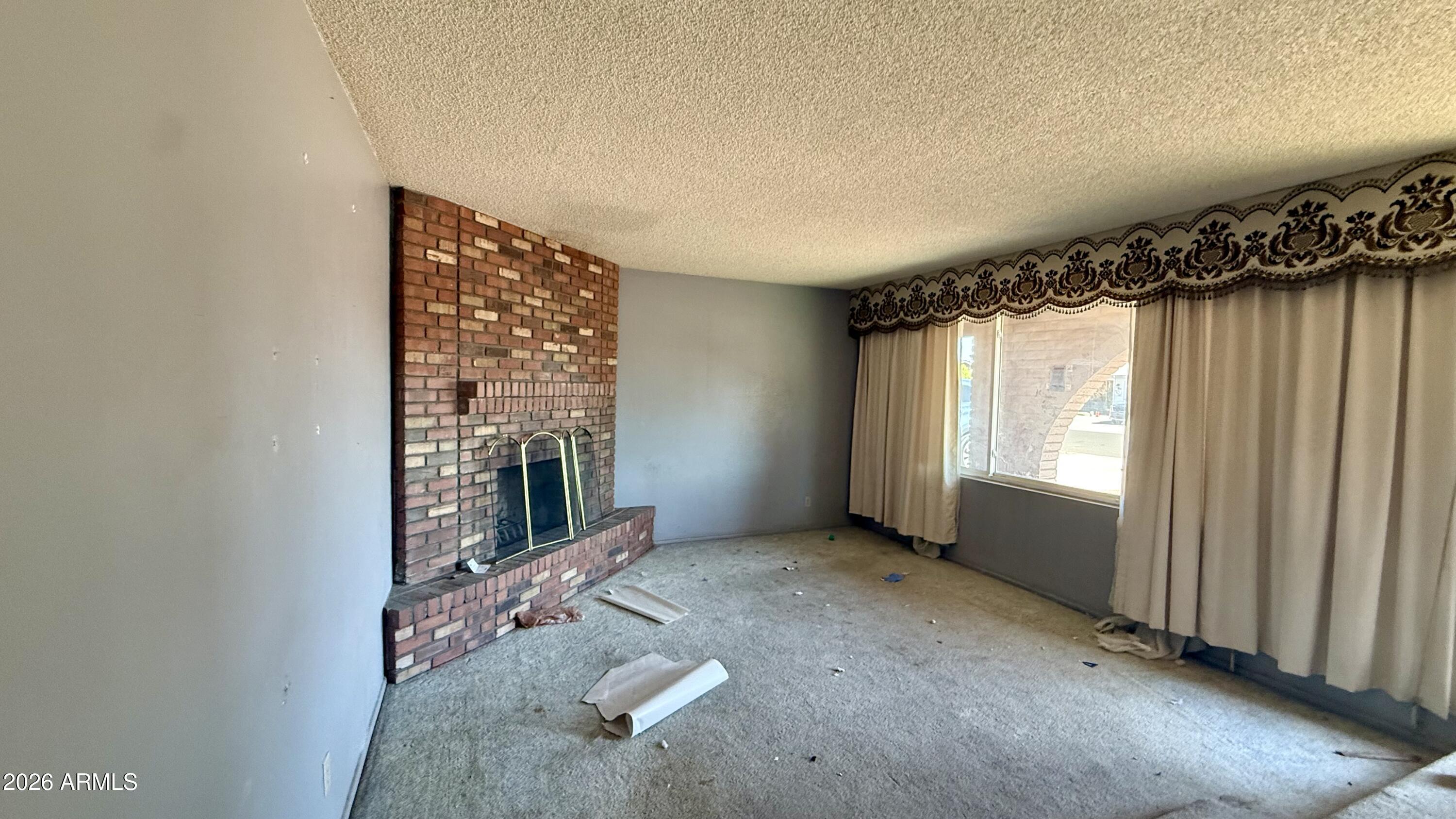 LITCHFIELD SHADOWS - Residential