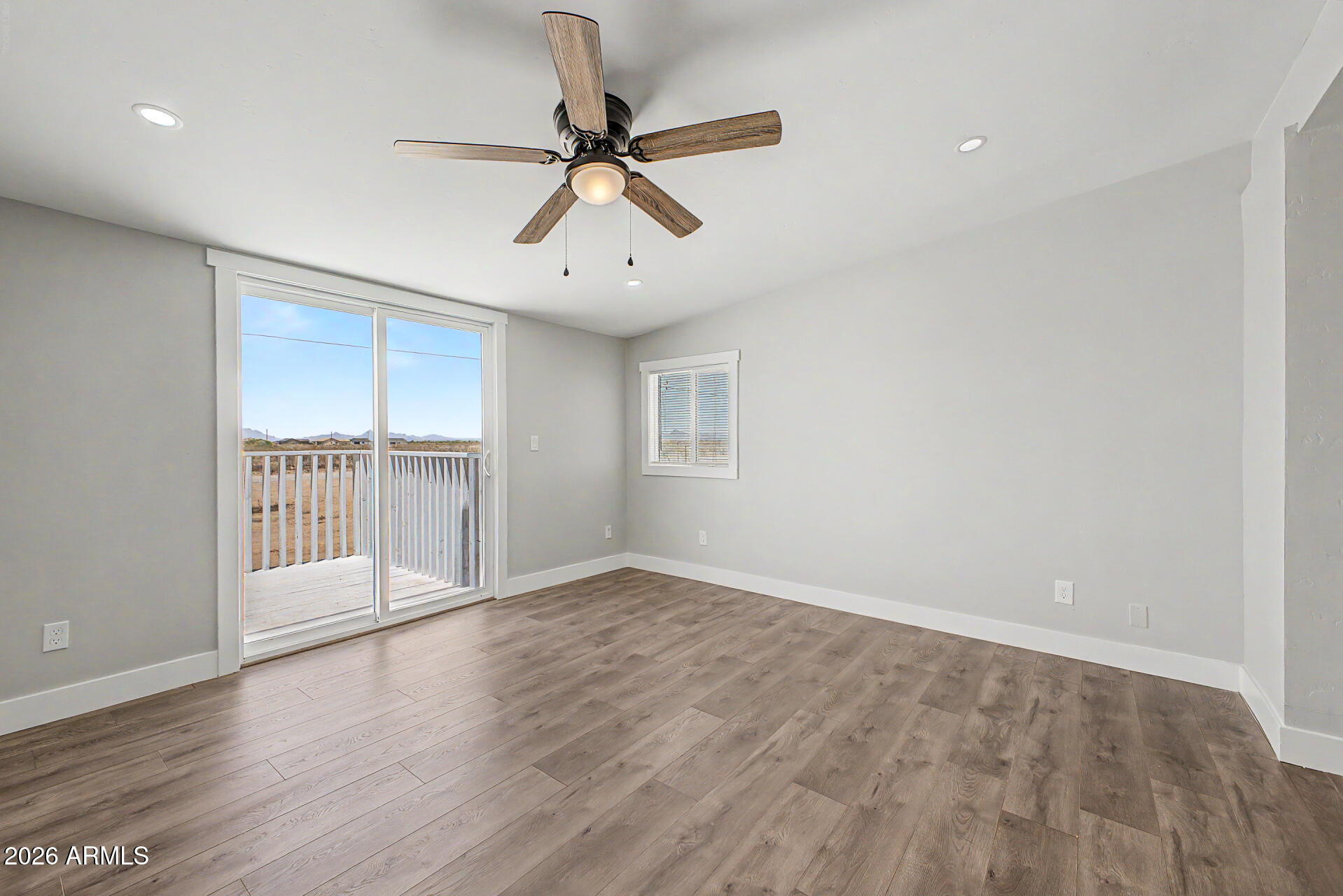 COYOTE RIDGE - Residential
