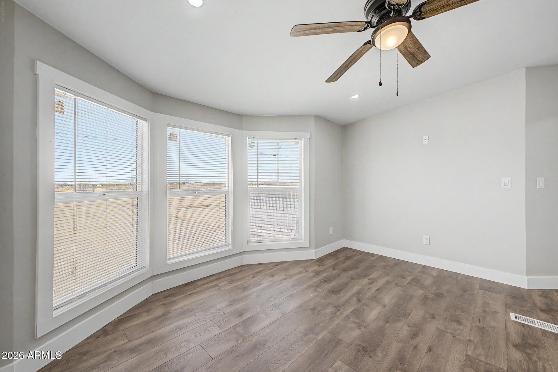 COYOTE RIDGE - Residential