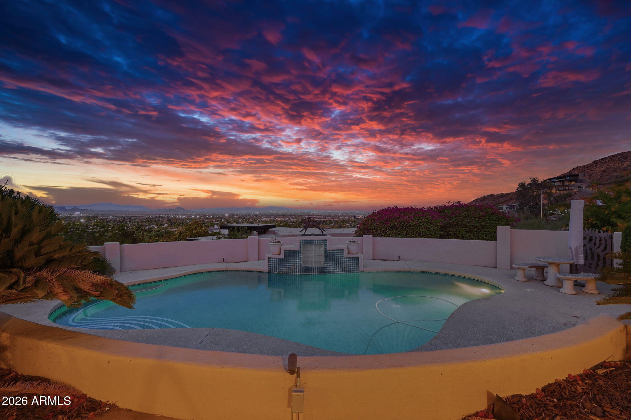 ROLLING HILLS HEIGHTS - Residential