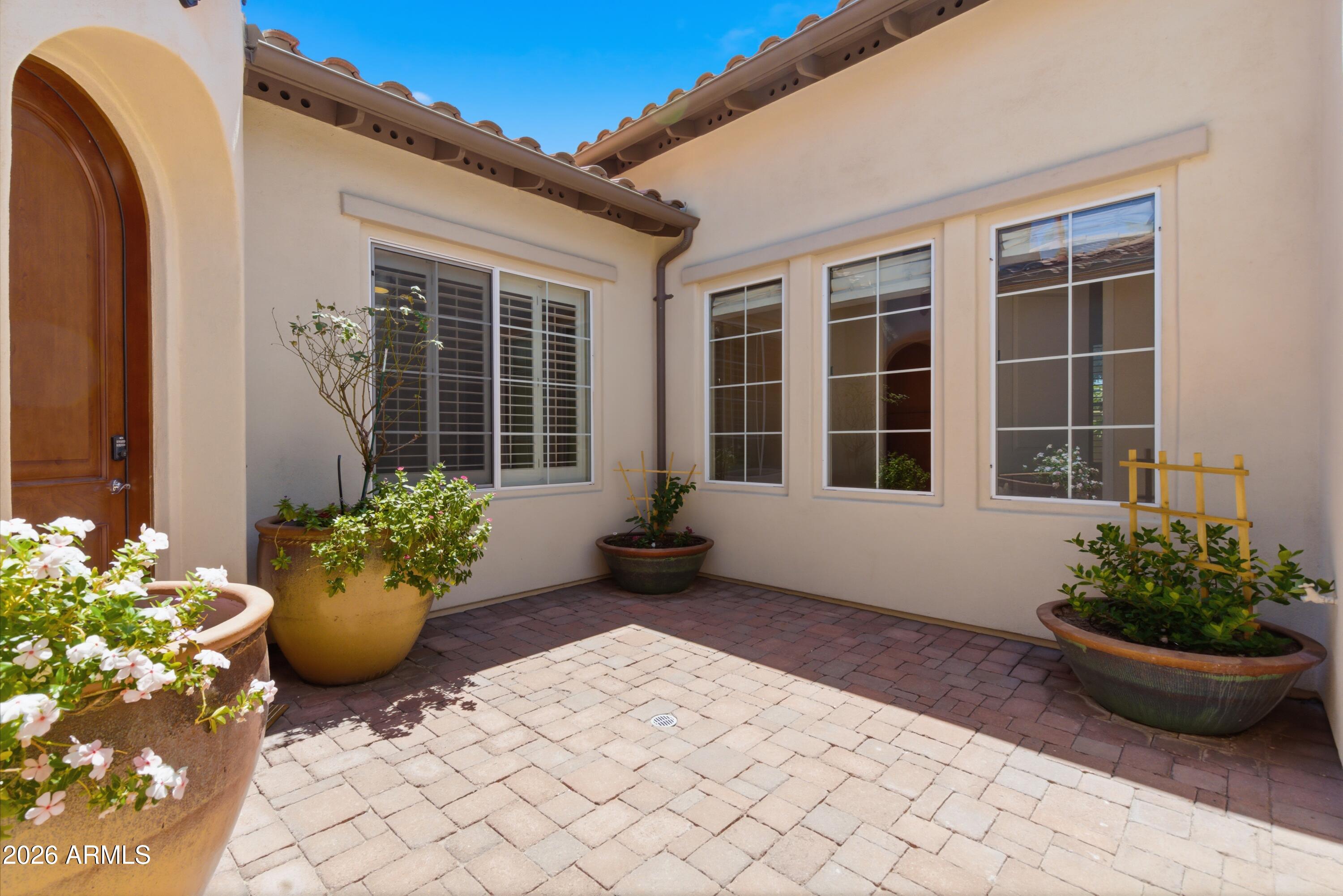WINDWARD - Residential