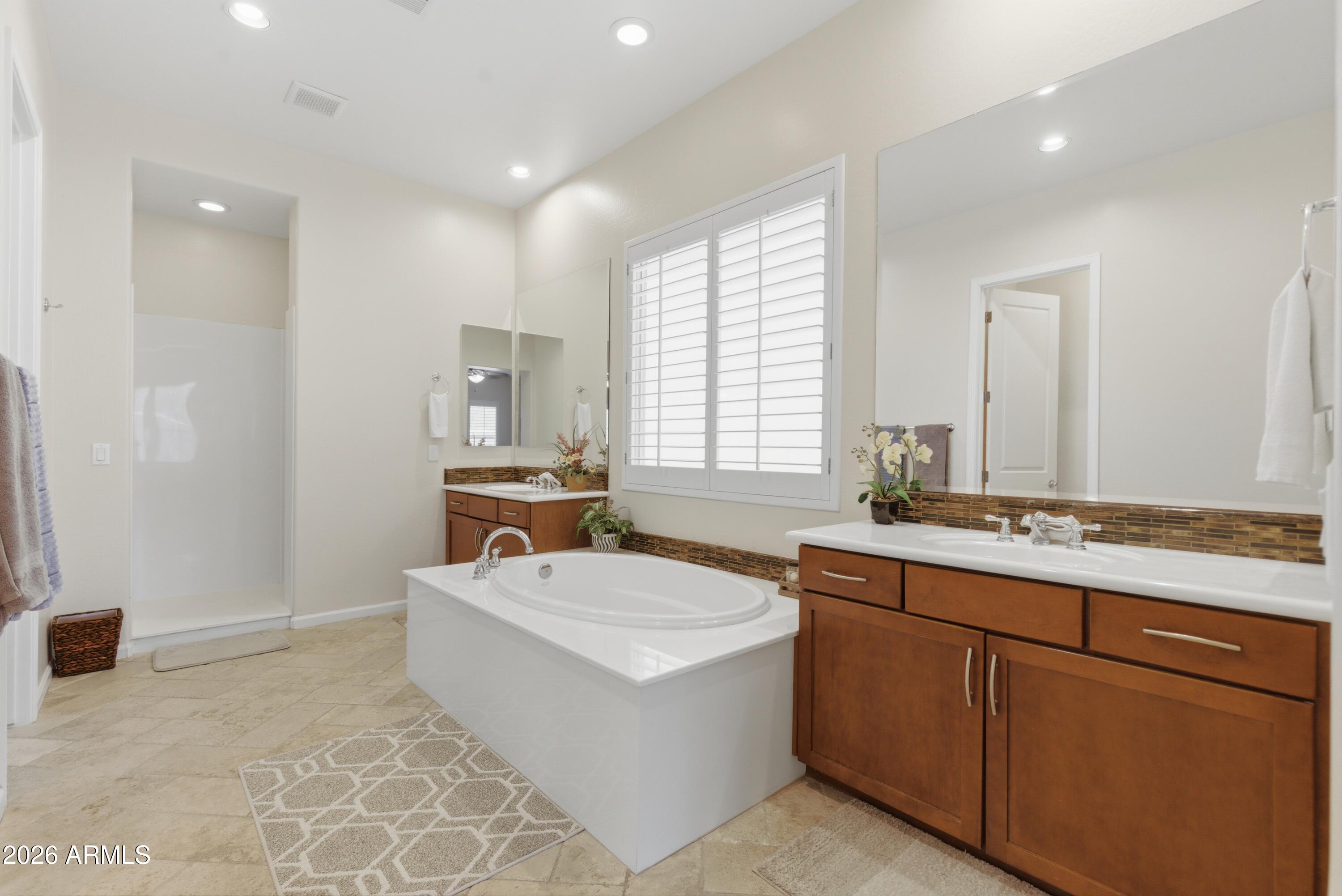 WINDWARD - Residential