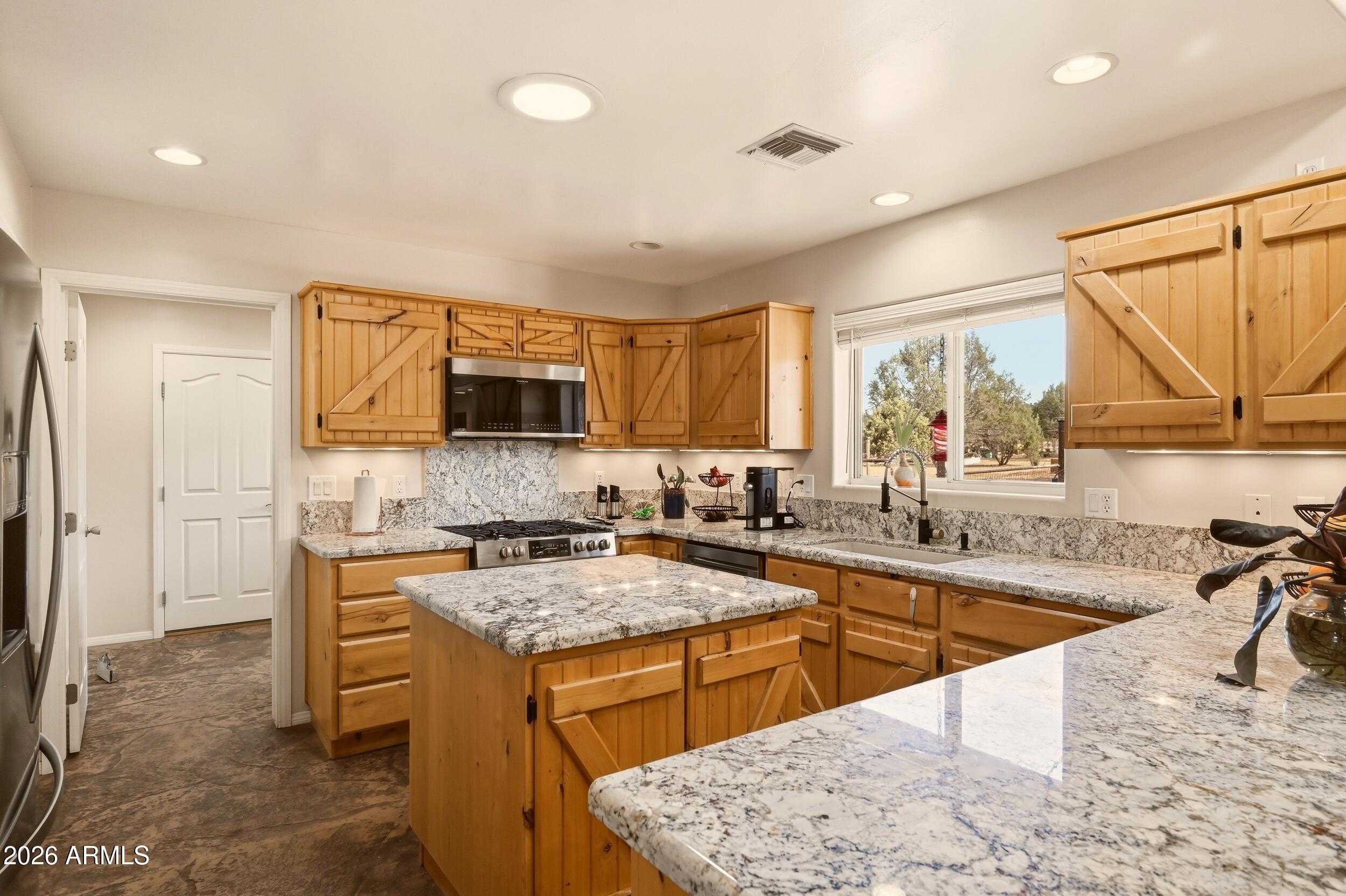 Round Valley - Residential