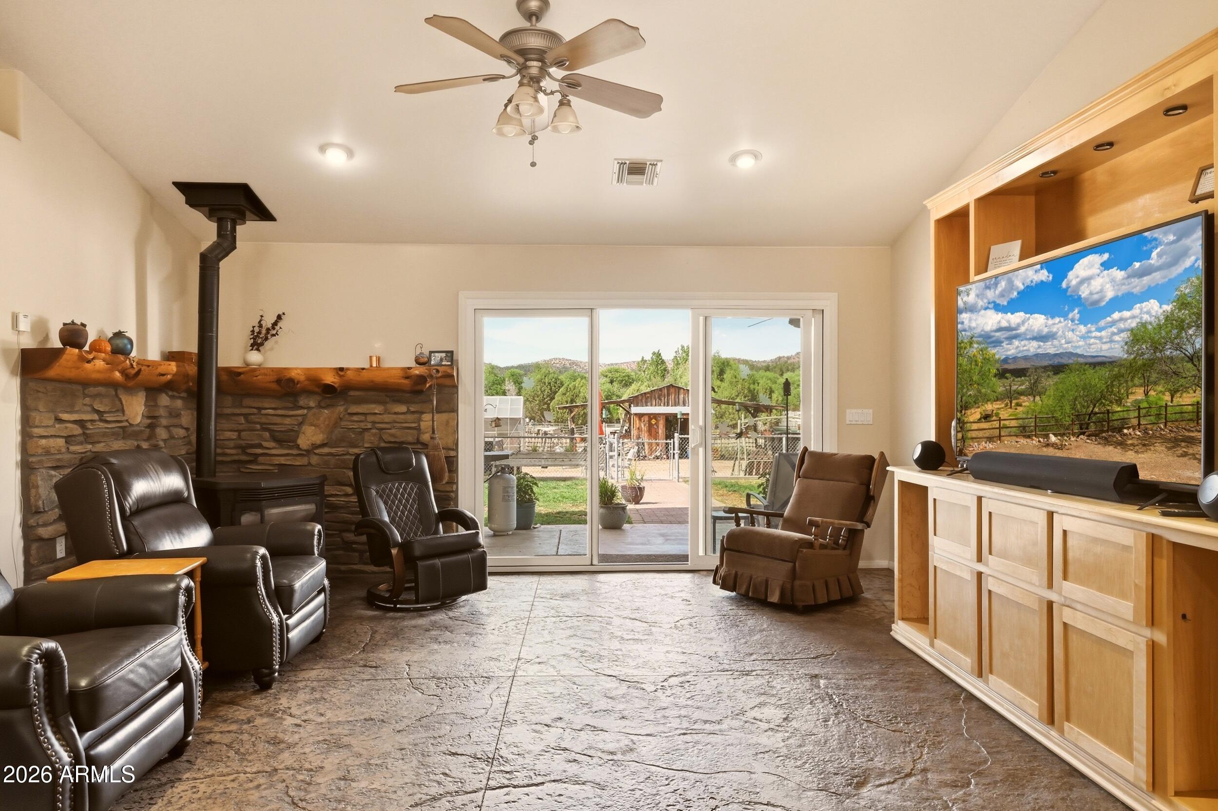 Round Valley - Residential