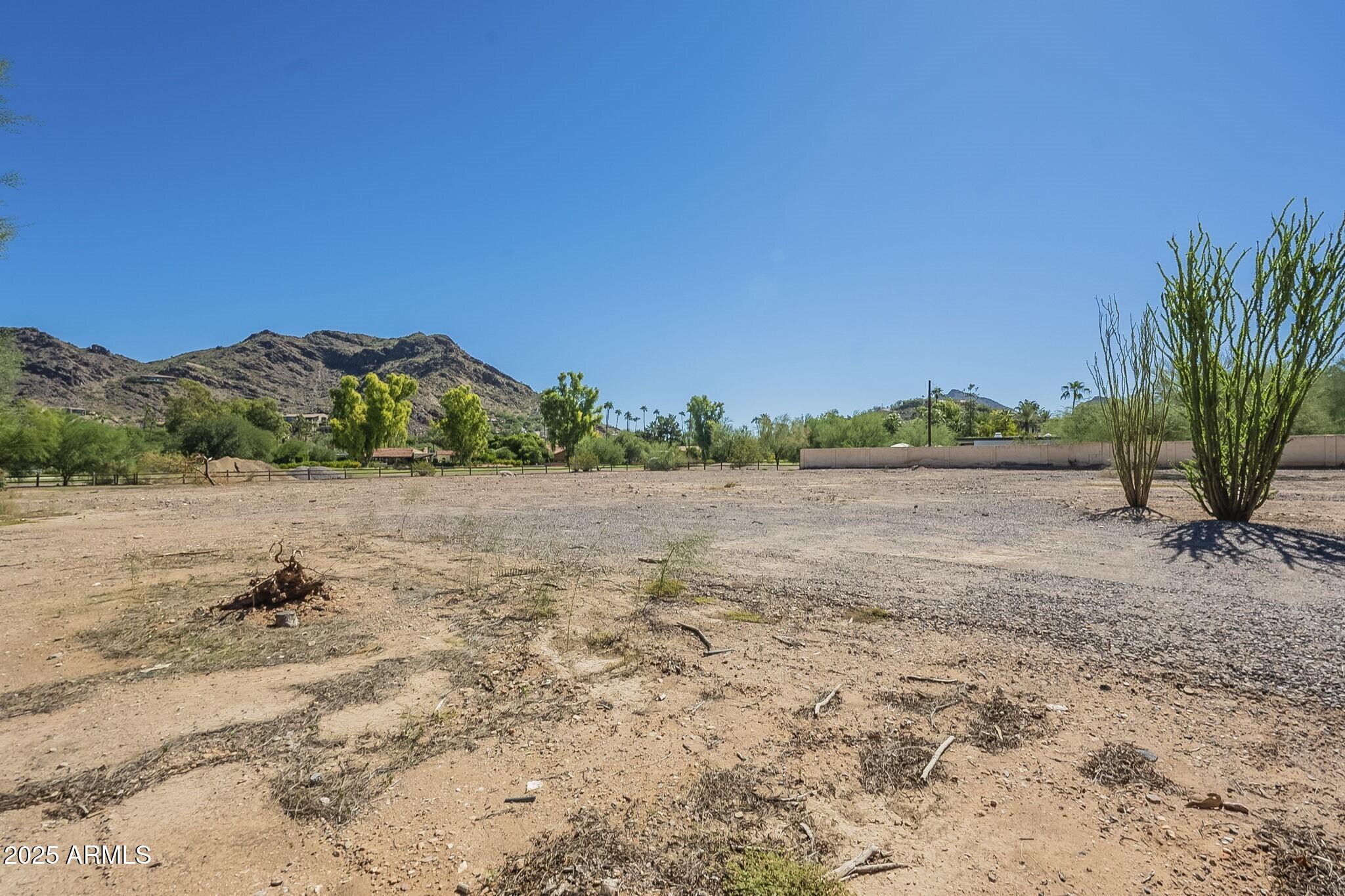 PARADISE HILLS LOT 68-99 - Land