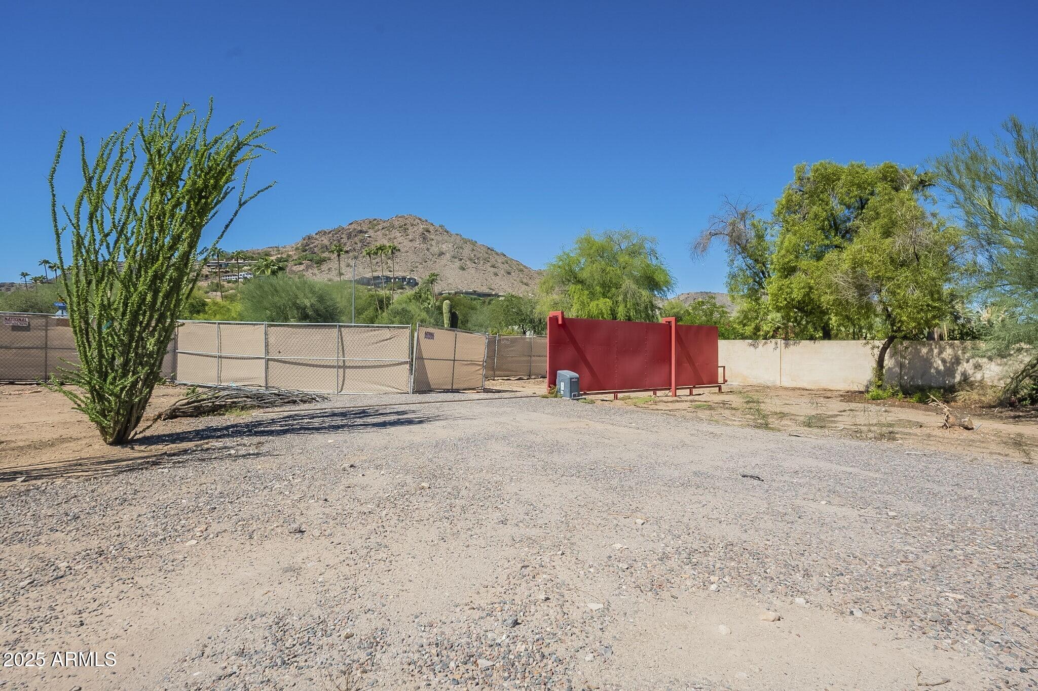 PARADISE HILLS LOT 68-99 - Land