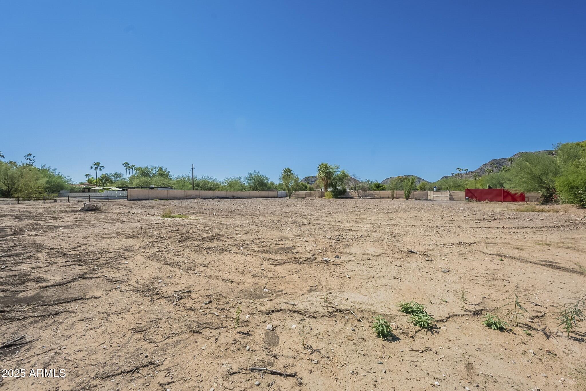 PARADISE HILLS LOT 68-99 - Land