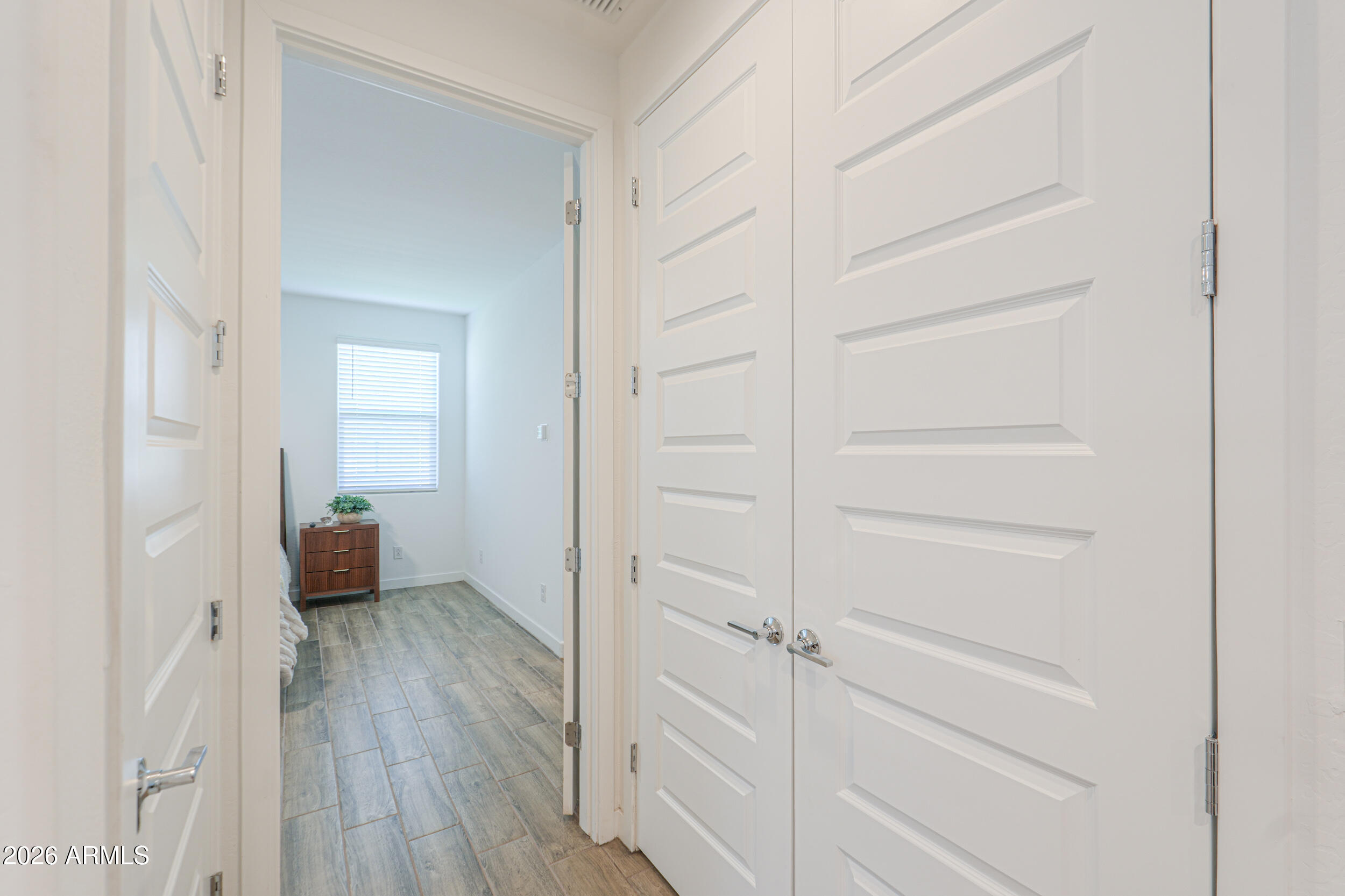 MIDDLE VISTAS - Residential