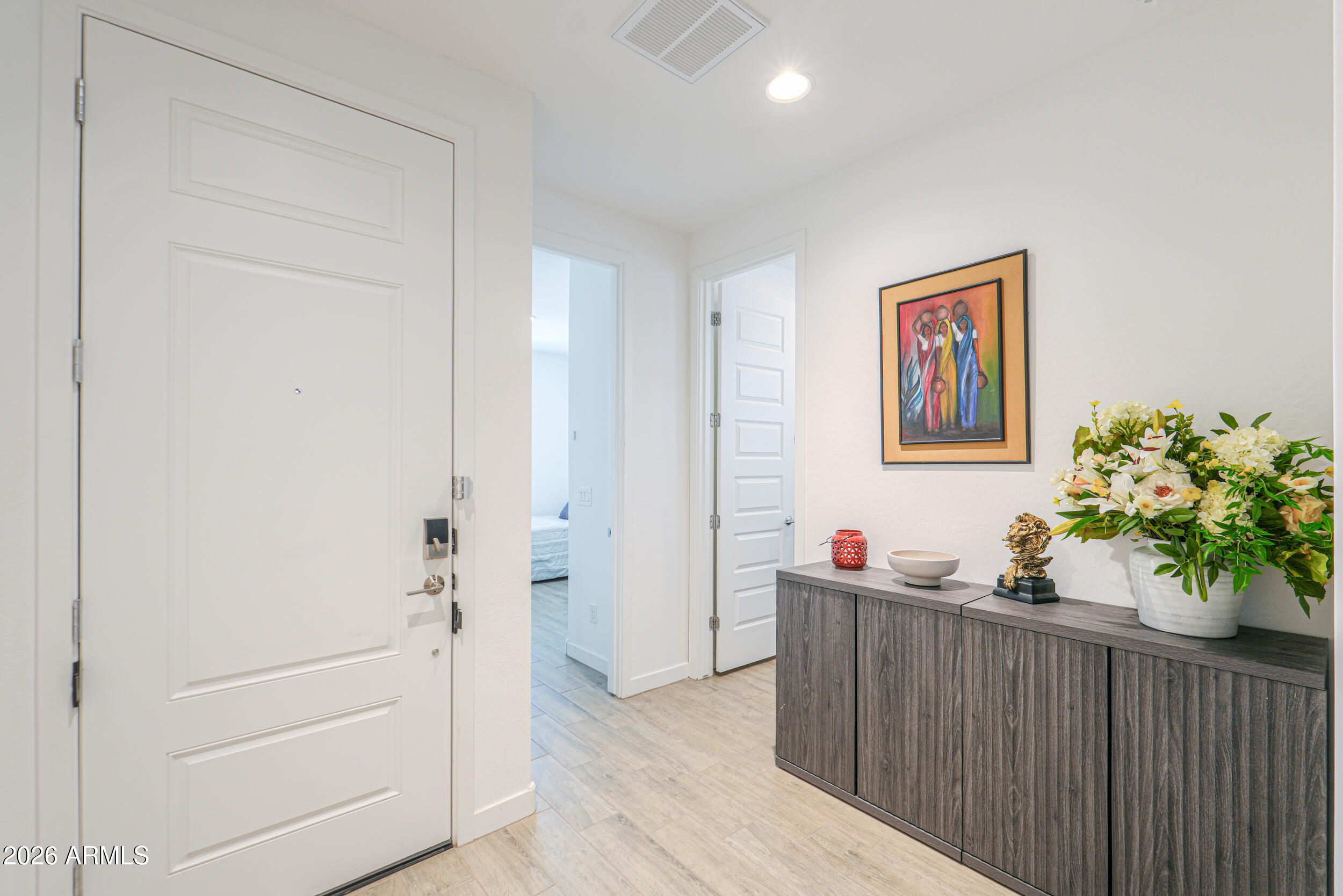 MIDDLE VISTAS - Residential