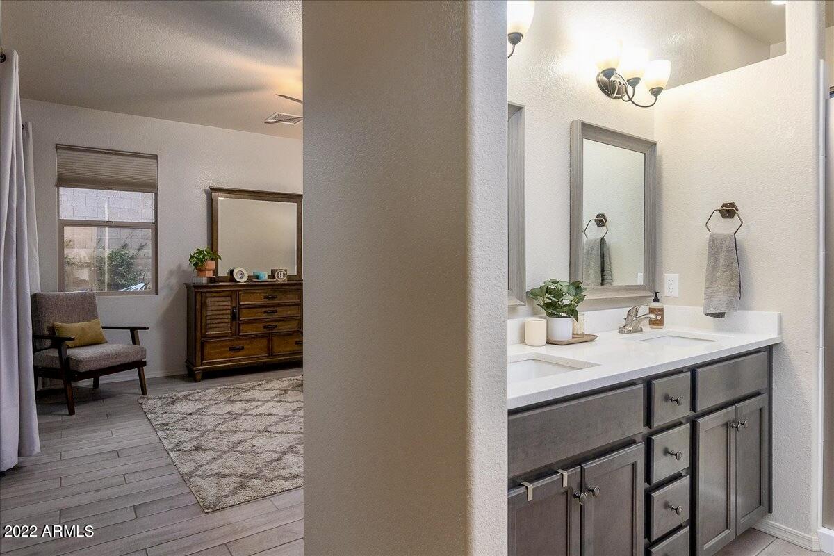 REFLECTIONS AT VALIENTE - Residential