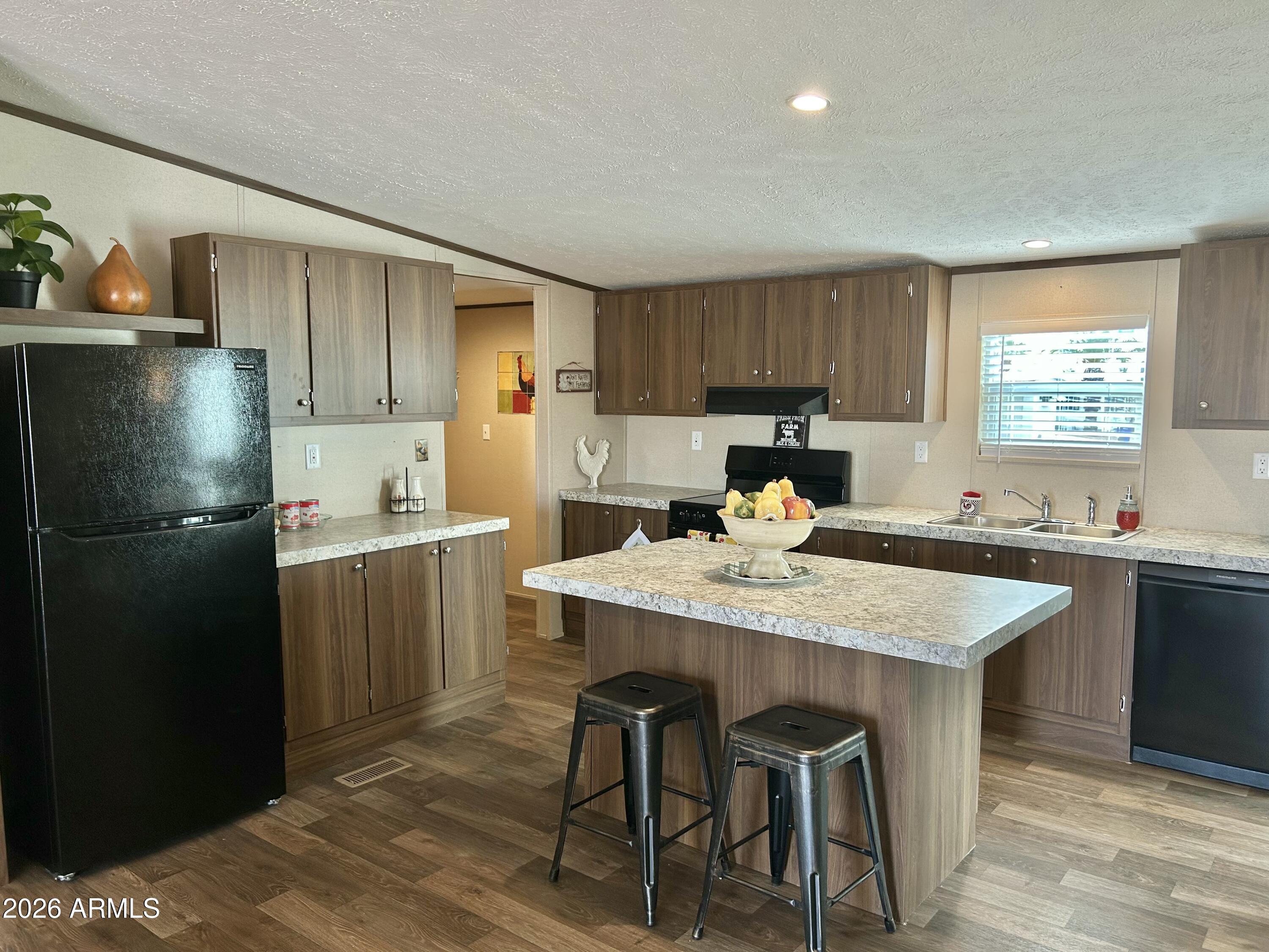 TOLTEC/ARIZONA VALLEY UNIT EIGHT - Residential