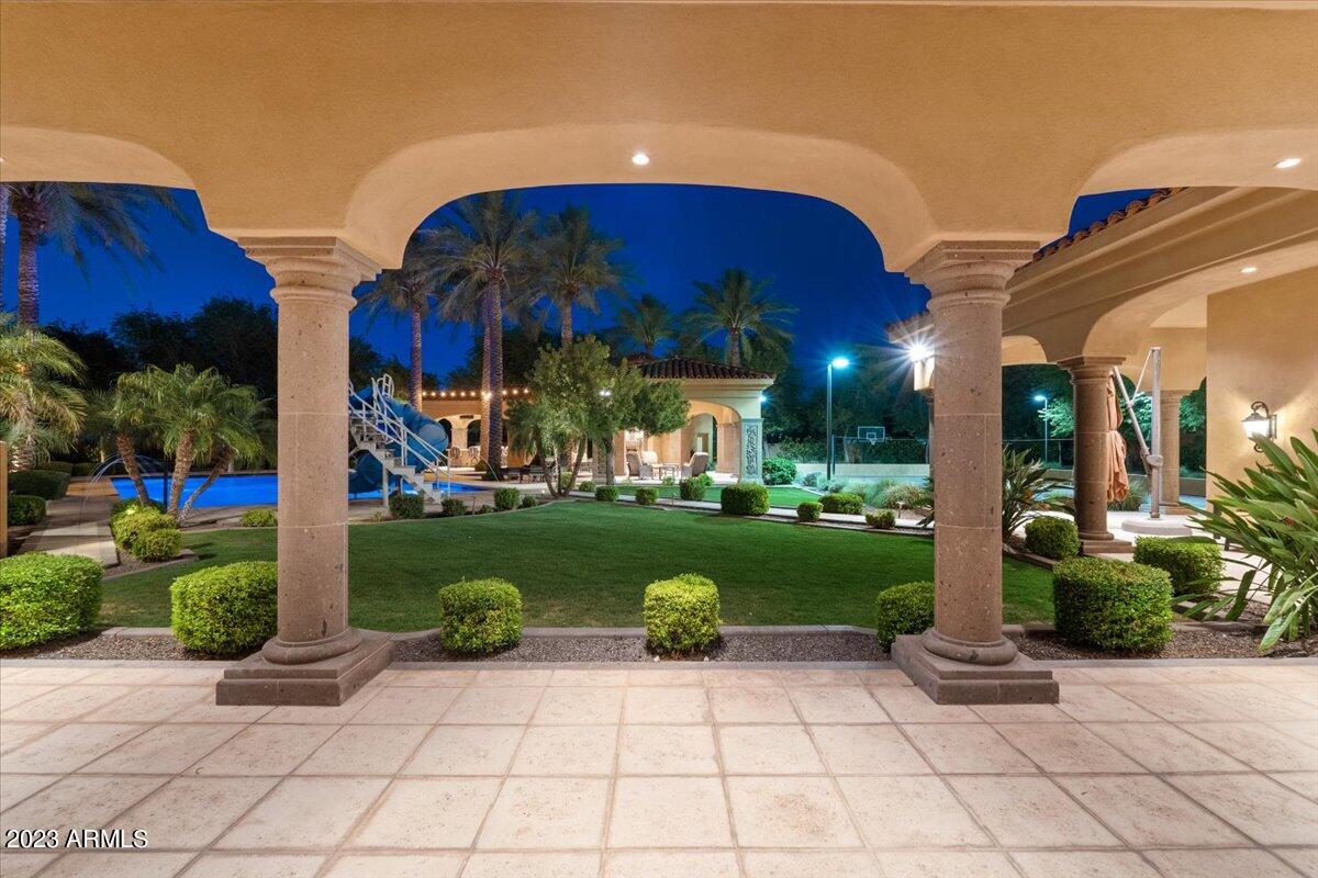 CASA DE SUNRISE - Residential