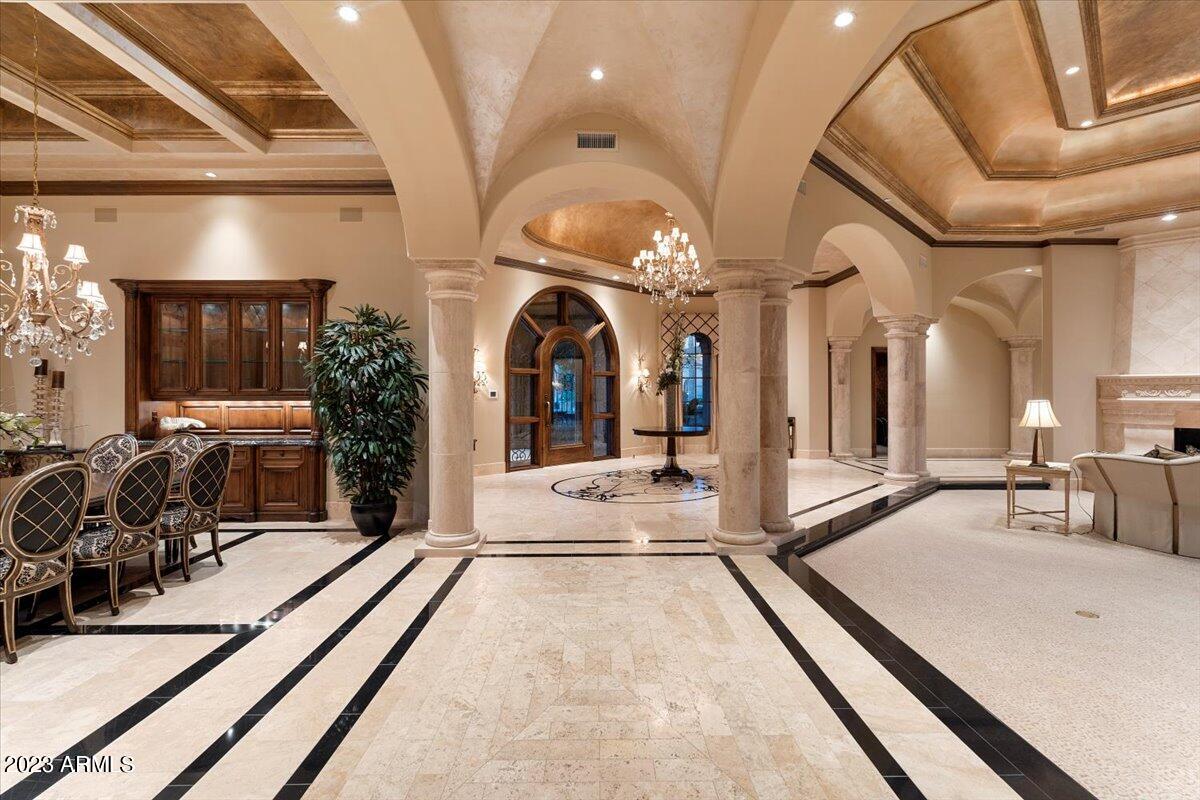 CASA DE SUNRISE - Residential