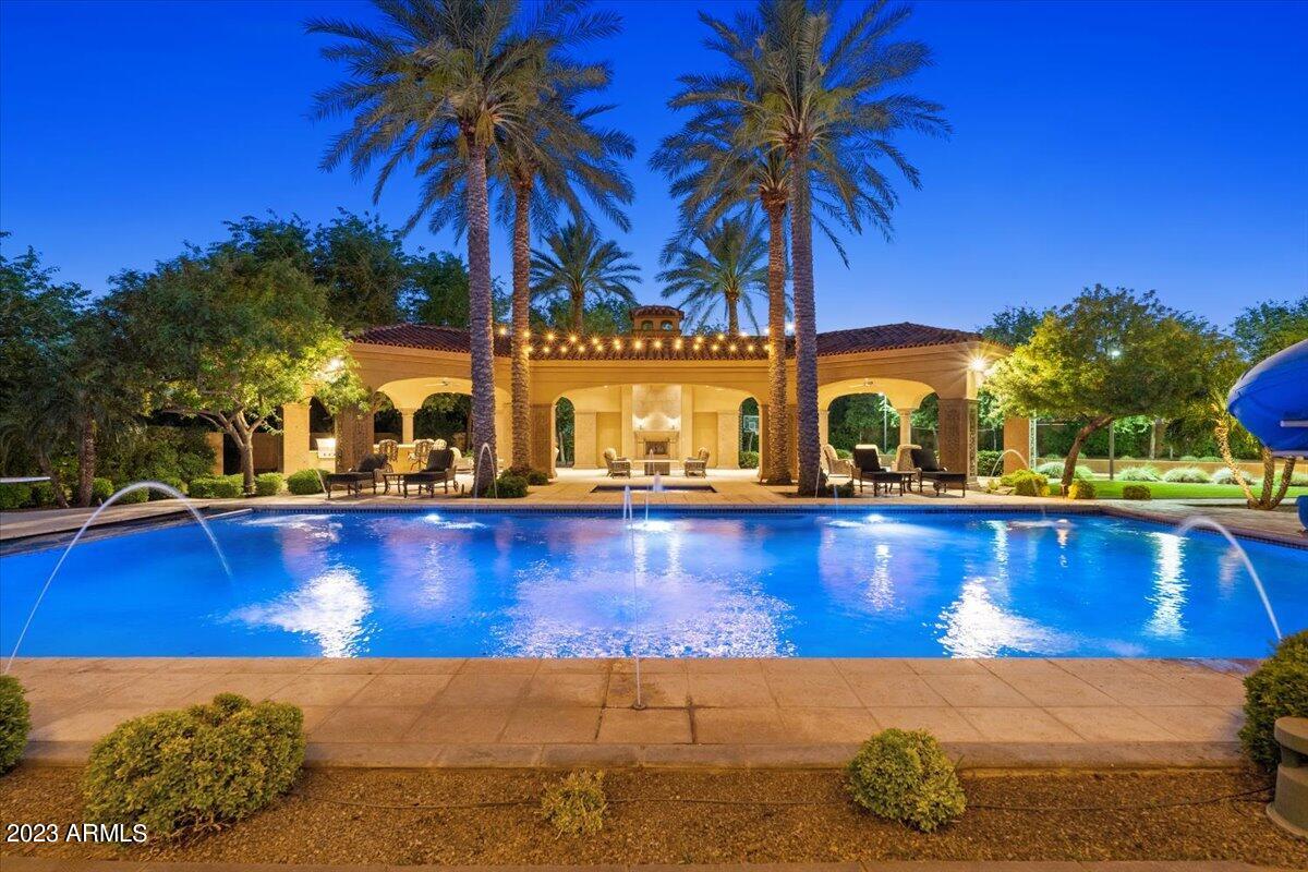 CASA DE SUNRISE - Residential