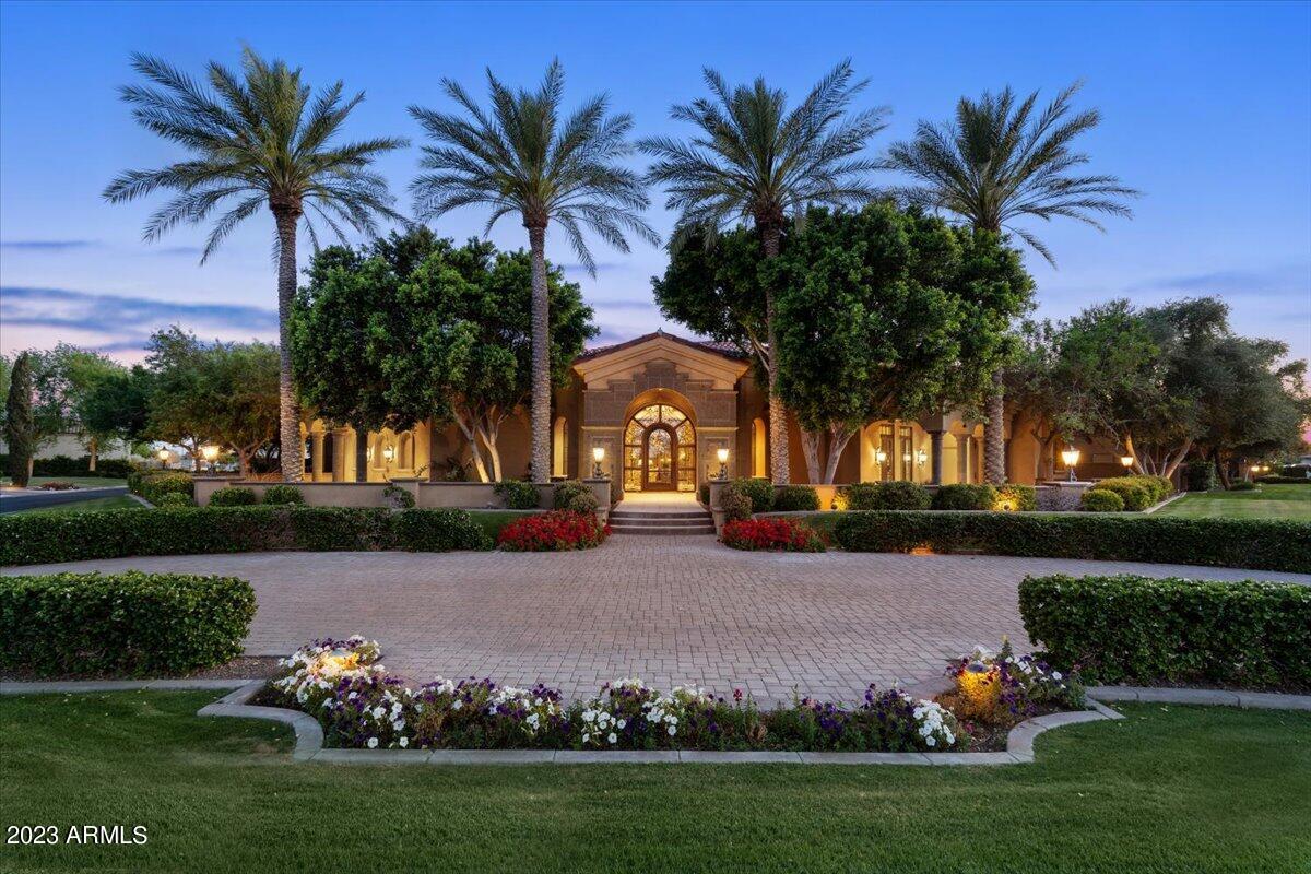 CASA DE SUNRISE - Residential