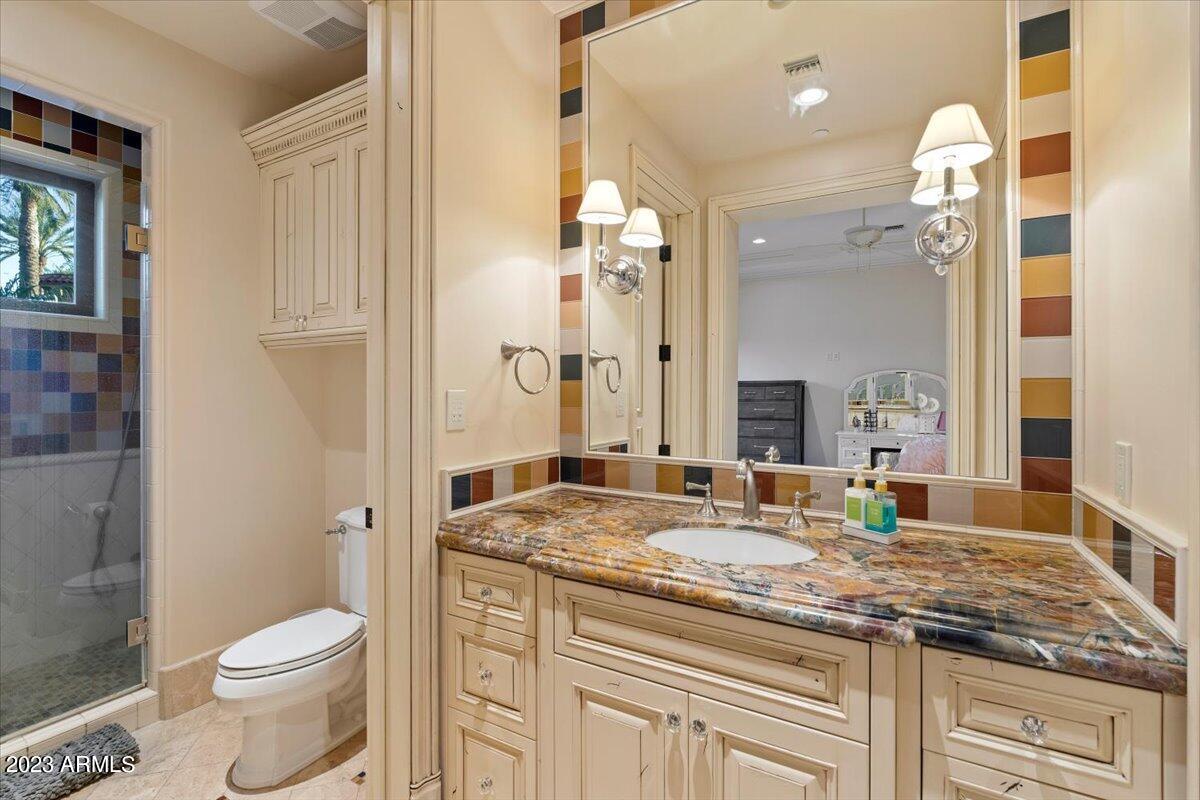 CASA DE SUNRISE - Residential