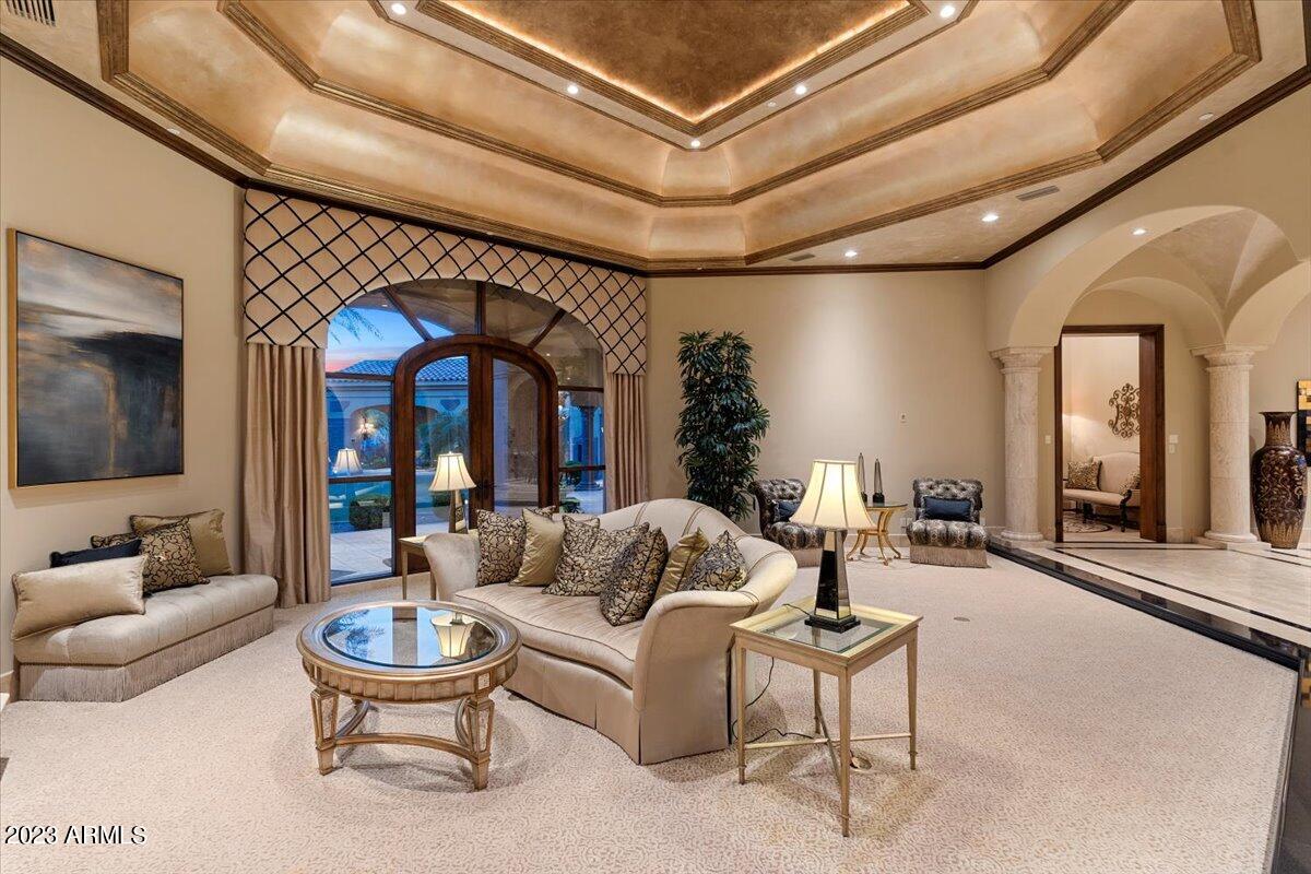 CASA DE SUNRISE - Residential
